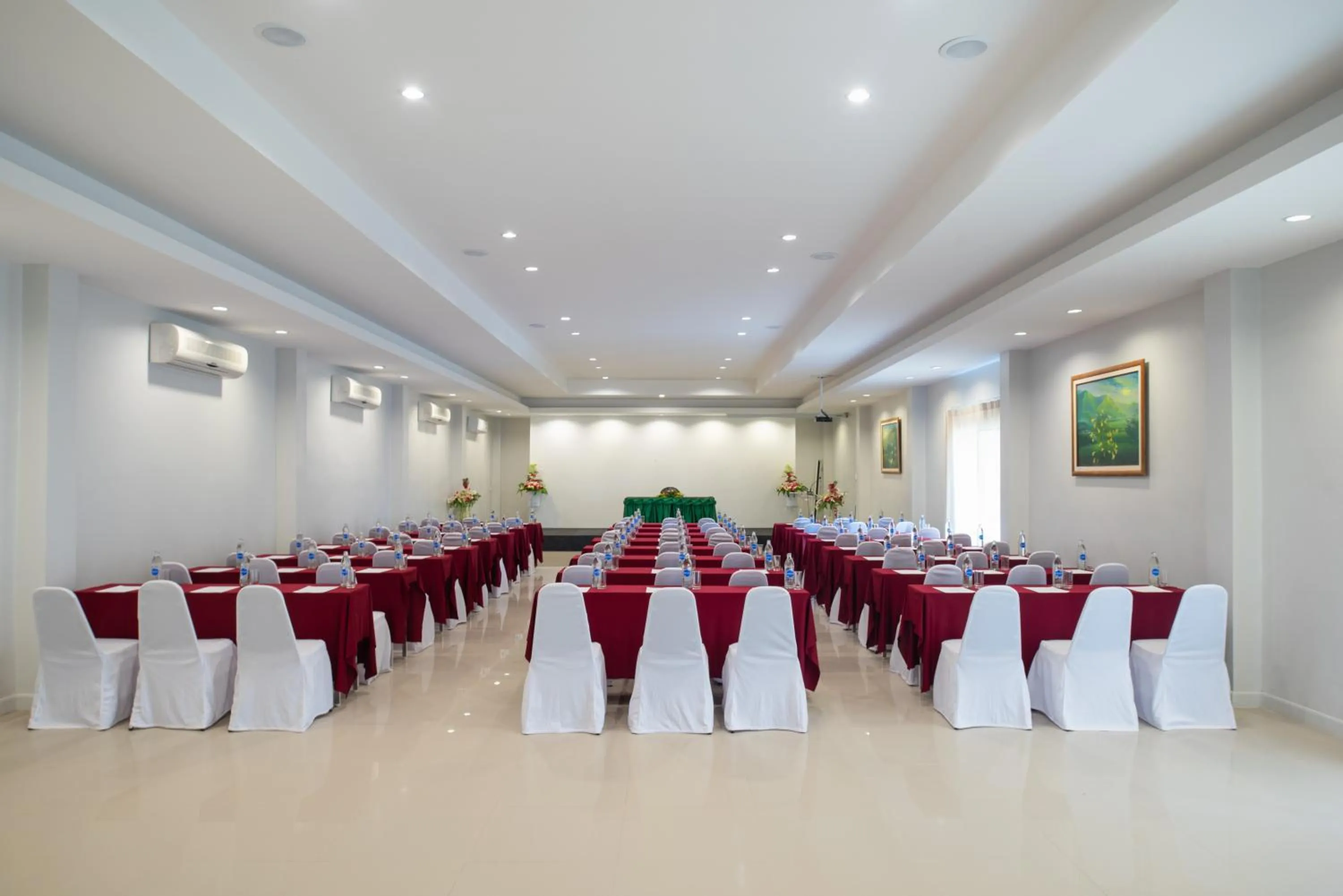 Banquet/Function facilities in Royal Lanta Resort & Spa