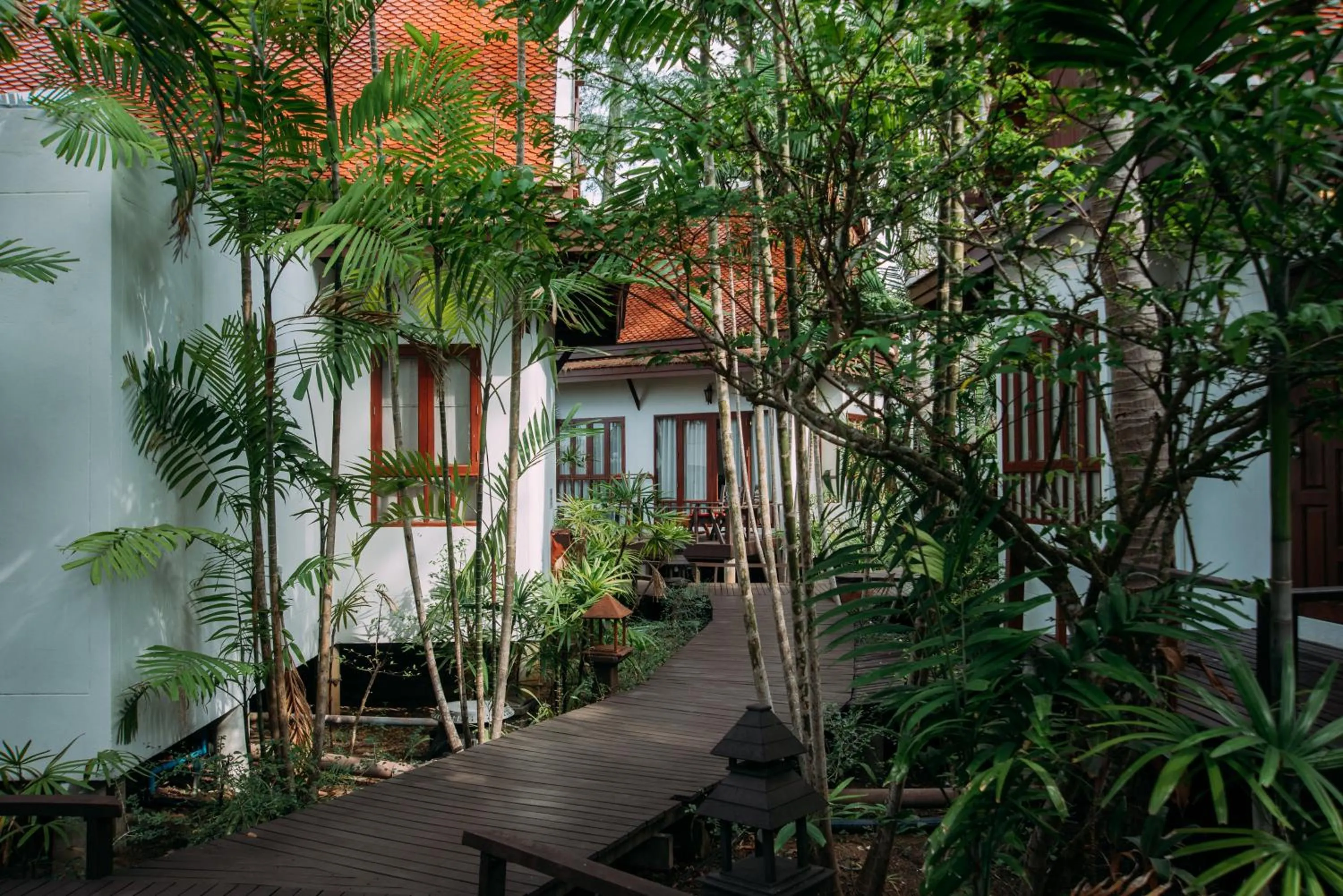 Property building in Royal Lanta Resort & Spa