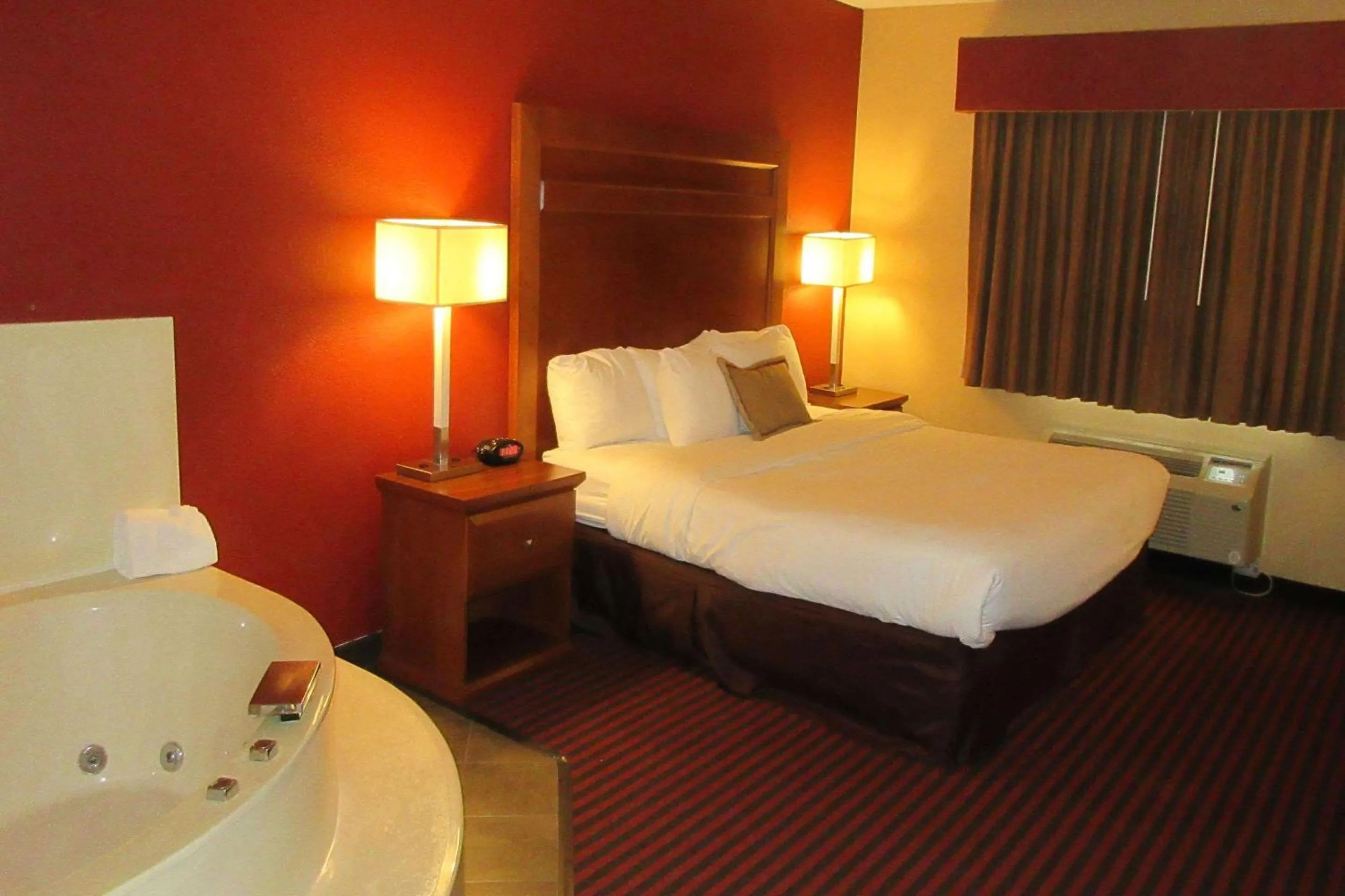 Bedroom, Bed in Quality Inn & Suites