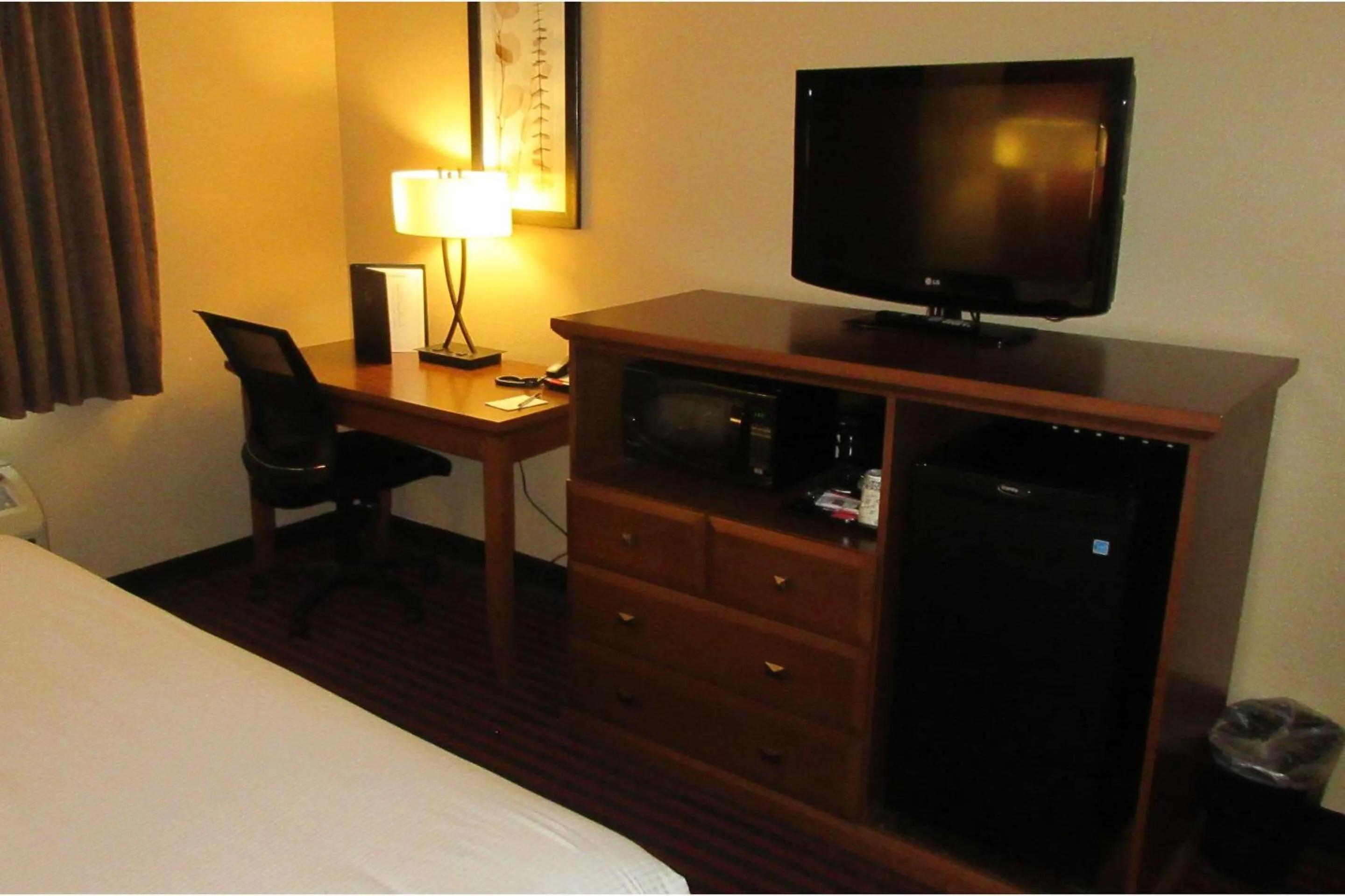 Bedroom, Bed in Quality Inn & Suites