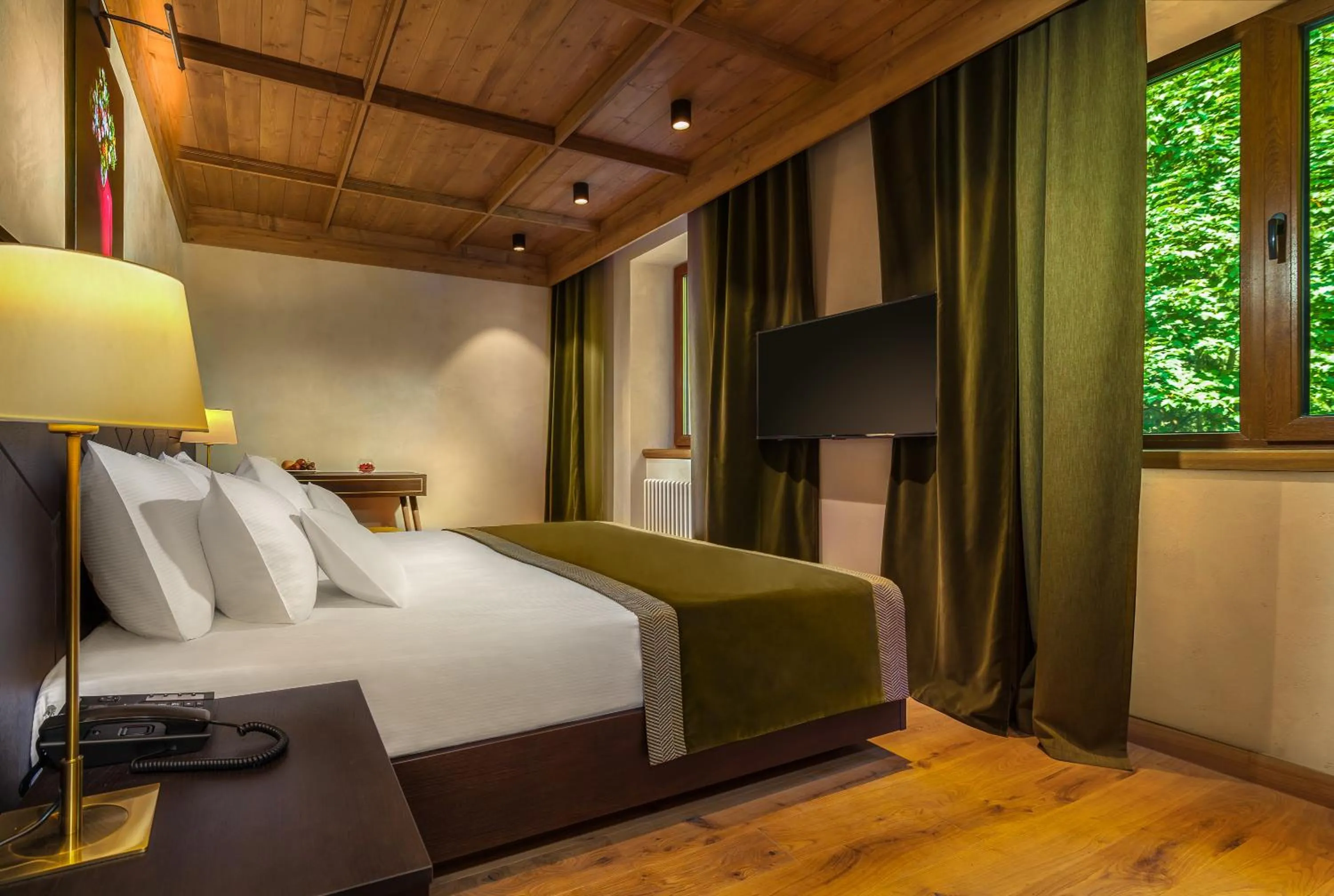 Bed in Ana Hotels Bradul Poiana Brasov