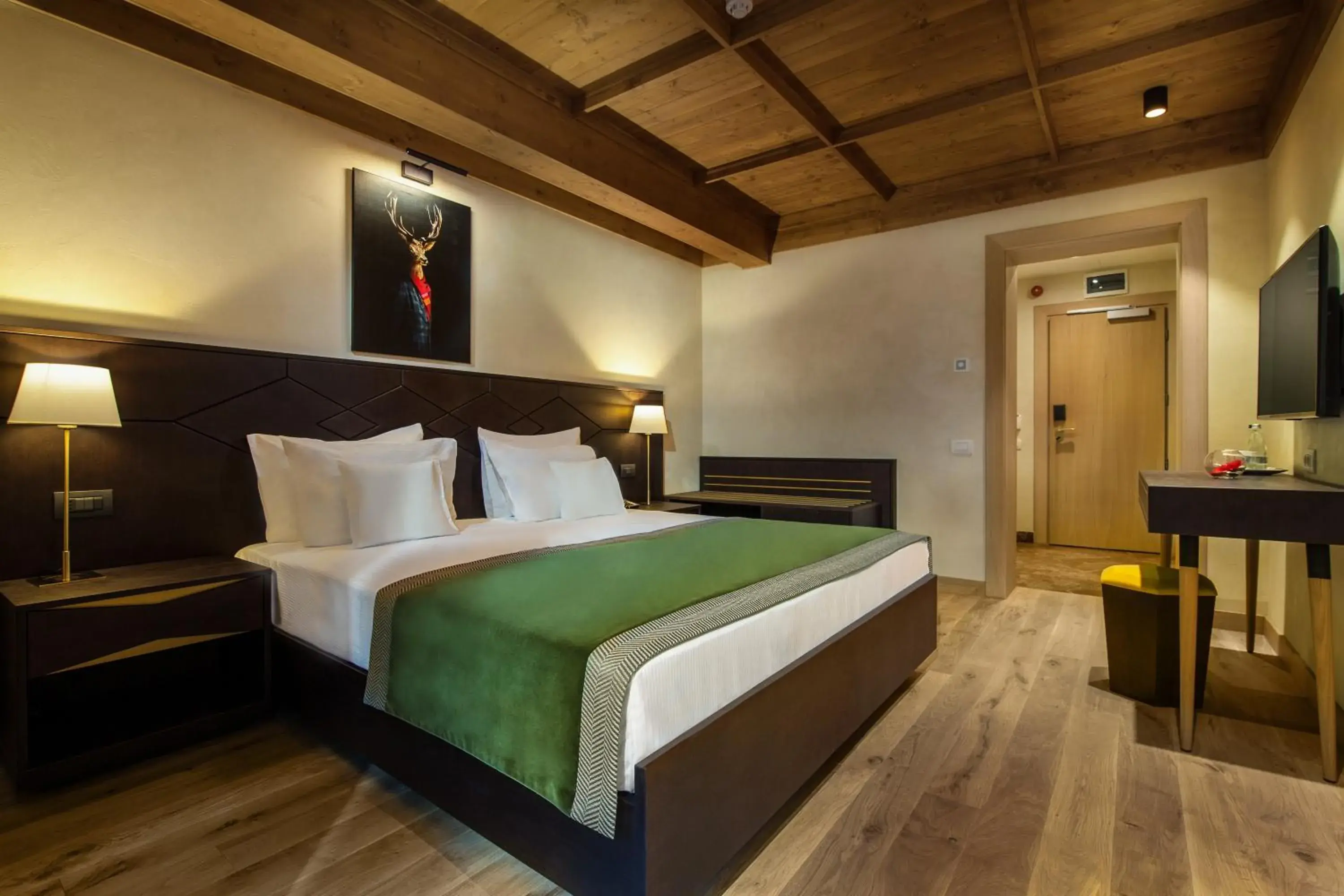 King Room in Ana Hotels Bradul Poiana Brasov King Room in Ana Hotels Bradul Poiana Brasov