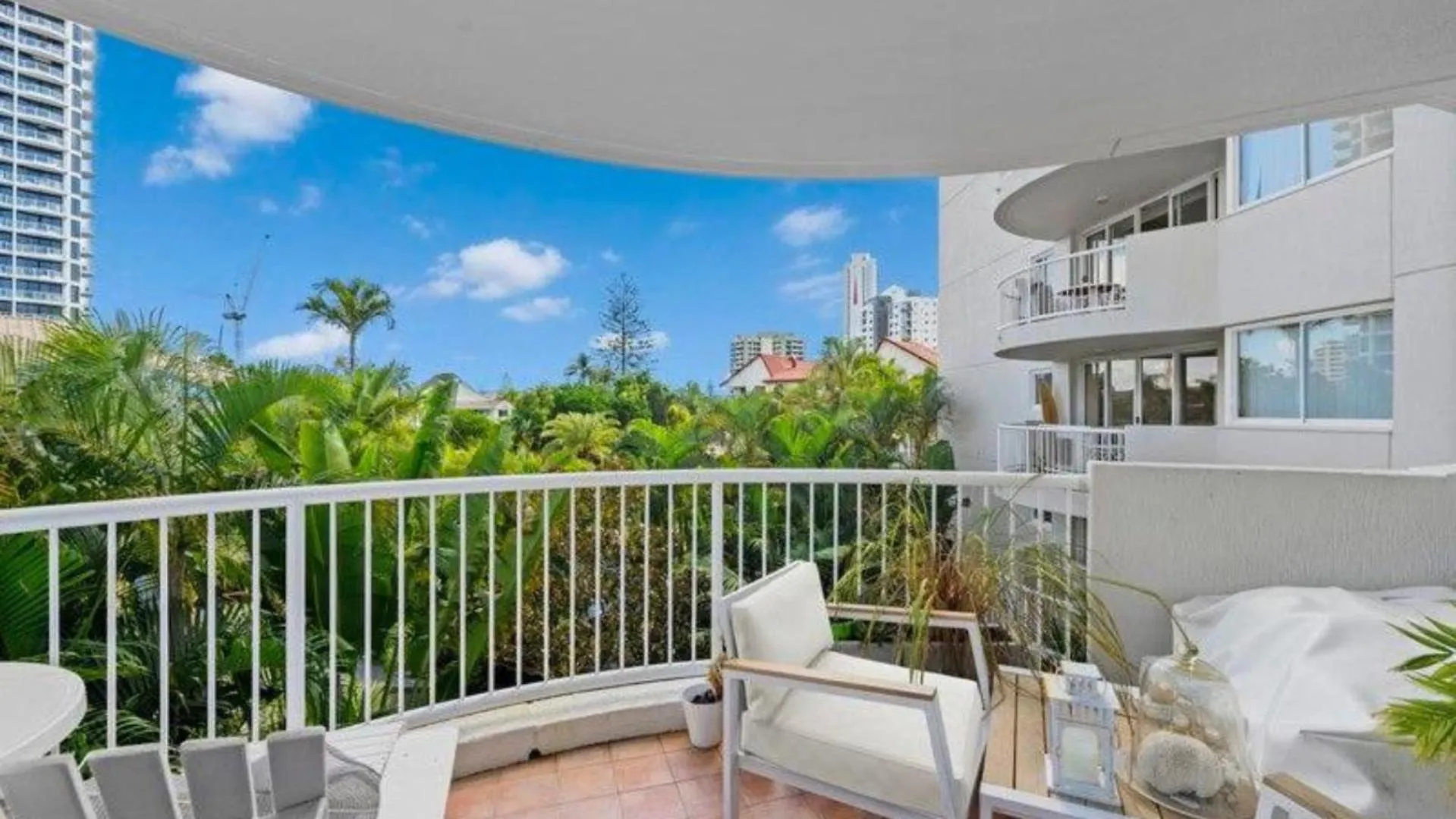 Balcony/Terrace in Surf Parade Resort