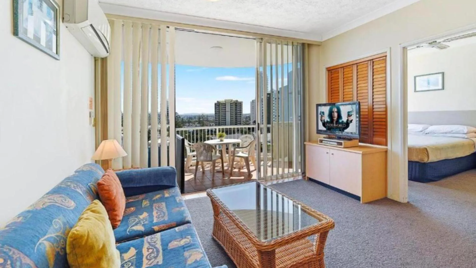 Living room, Bed in Surf Parade Resort