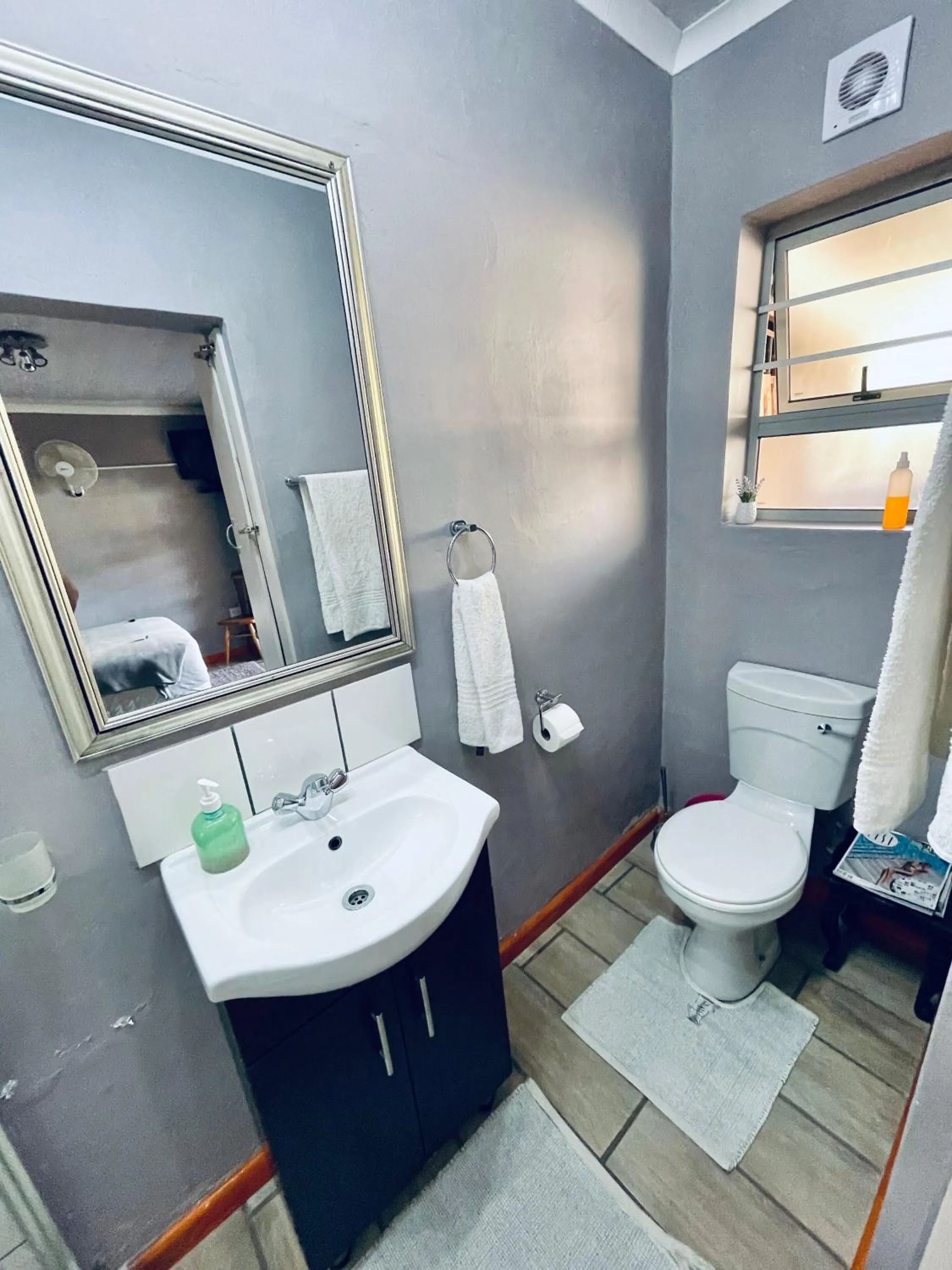 Bathroom in Madeira Bed