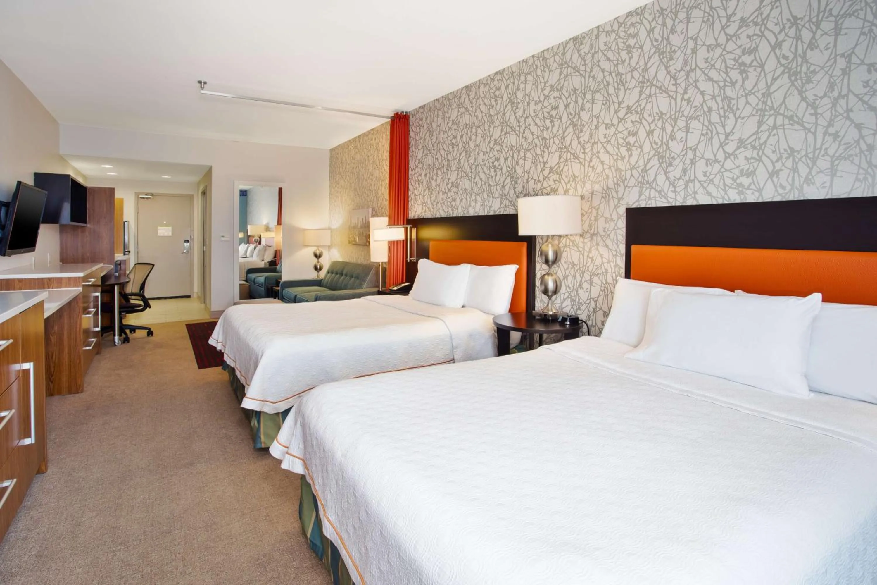 Living room, Bed in Home2 Suites by Hilton Austin/Cedar Park