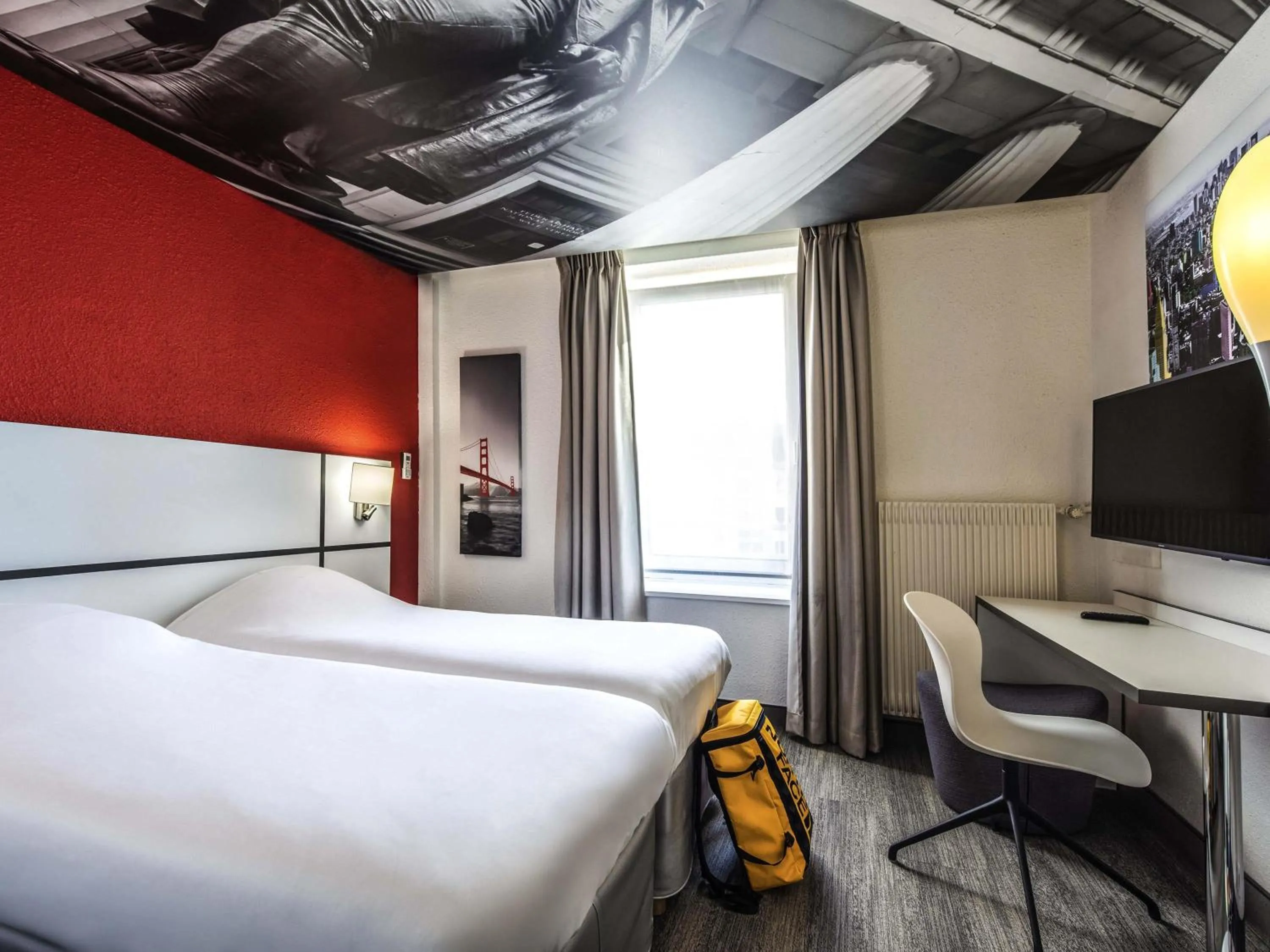 Bedroom, Bed in Ibis Styles Strasbourg Centre Gare