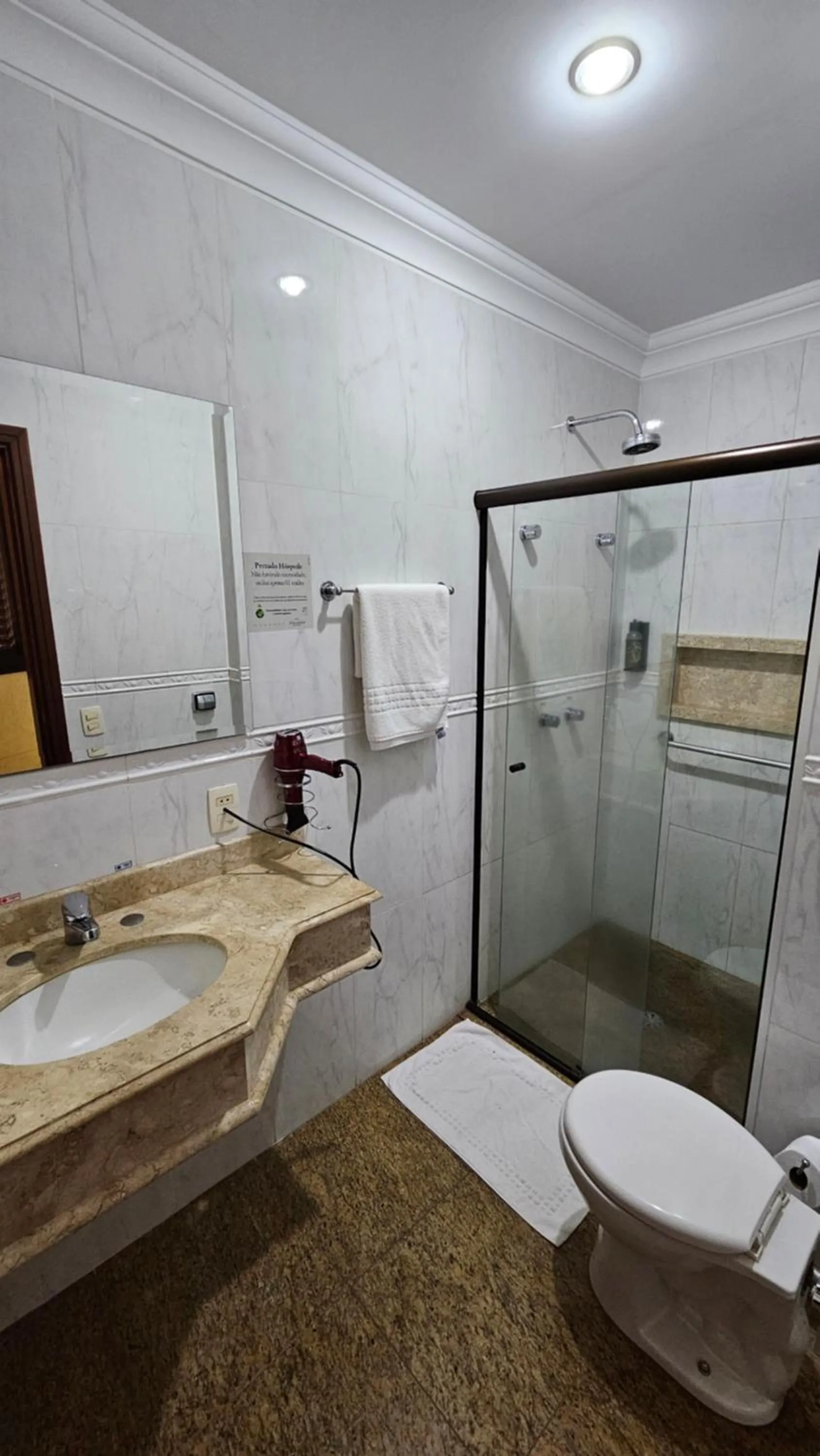 Bathroom in Firenze Hotel Votuporanga