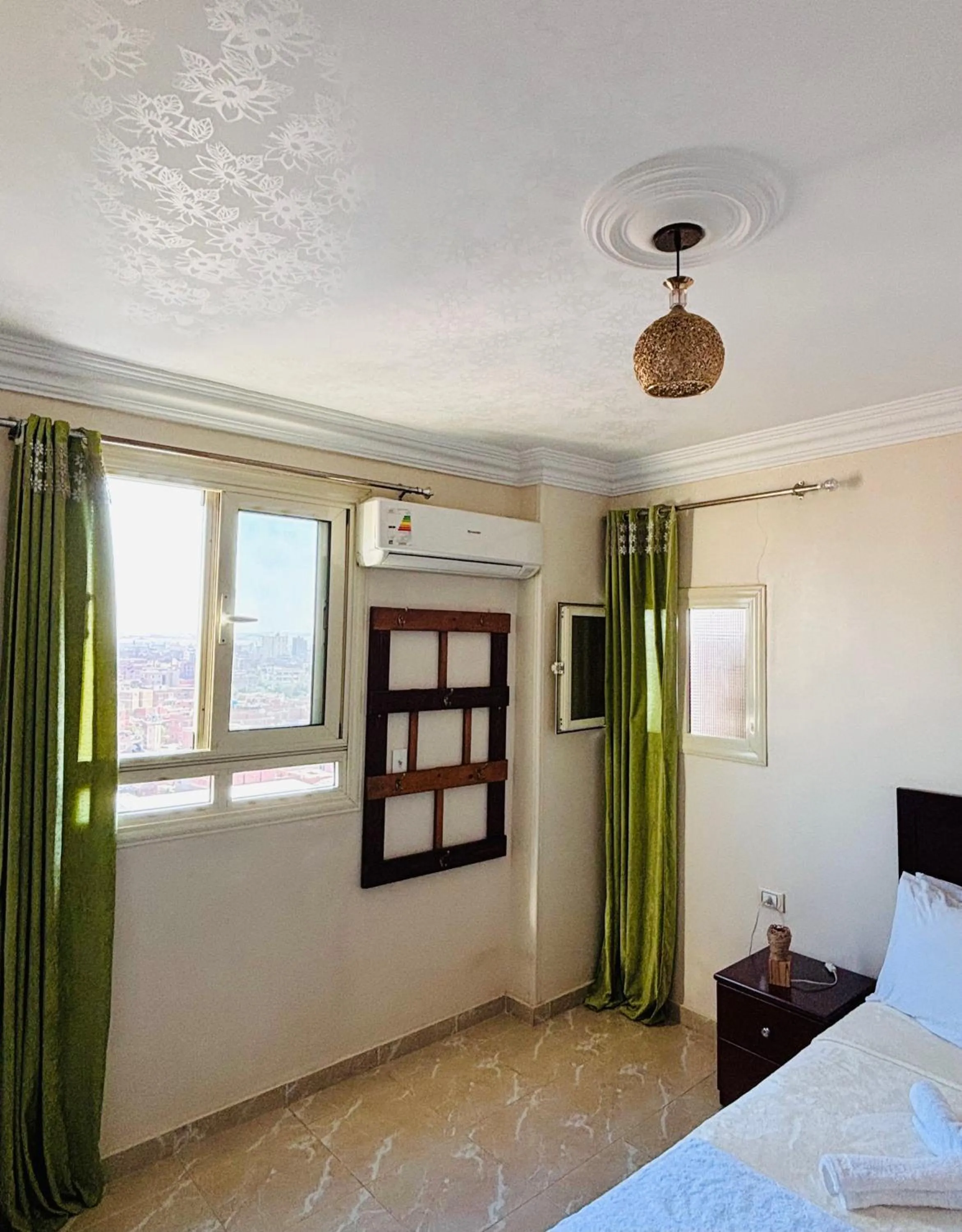 Photo of the whole room, Bed in Giza Pyramids View Guest House