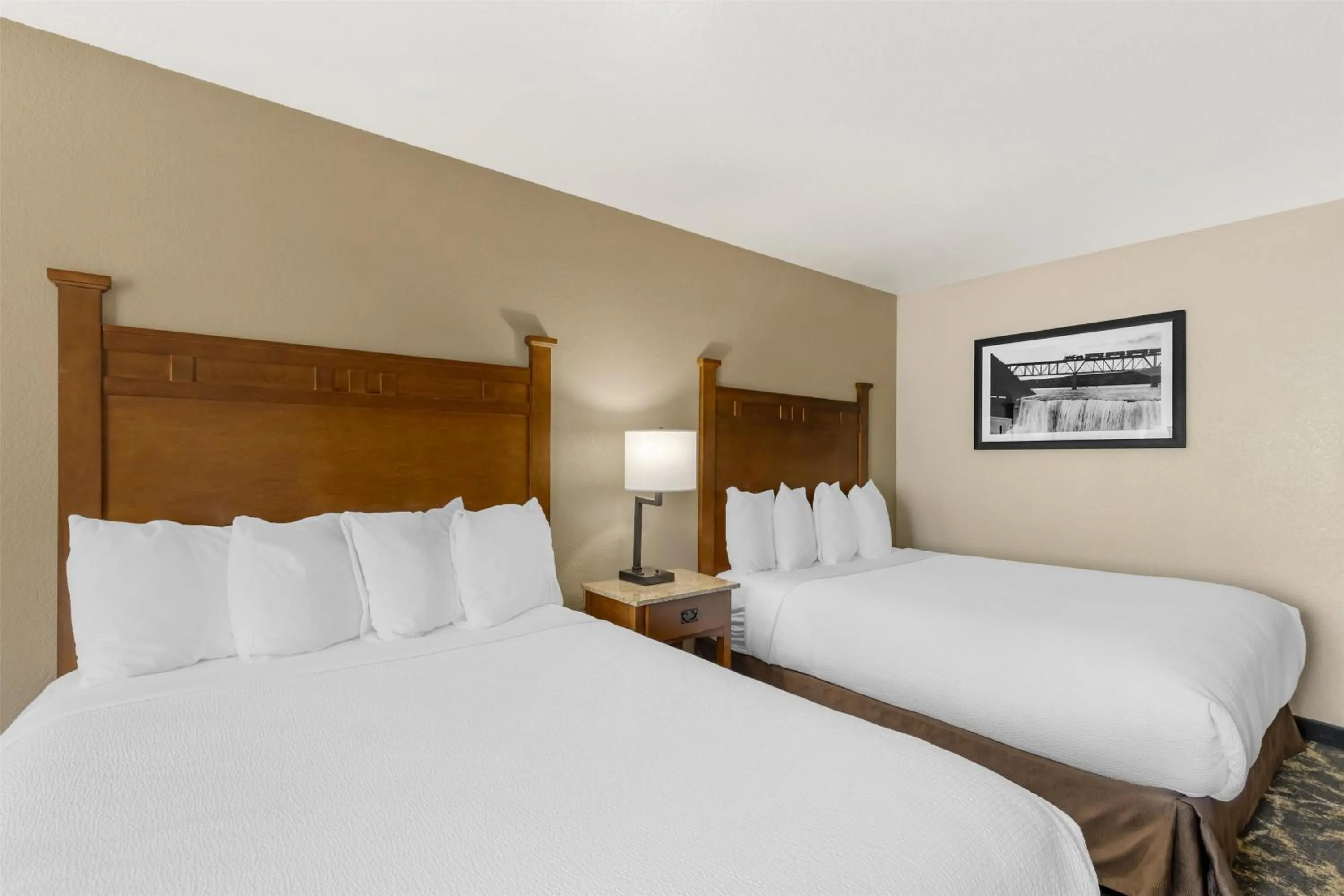 Bedroom, Bed in Best Western Plus Riverfront Hotel and Suites