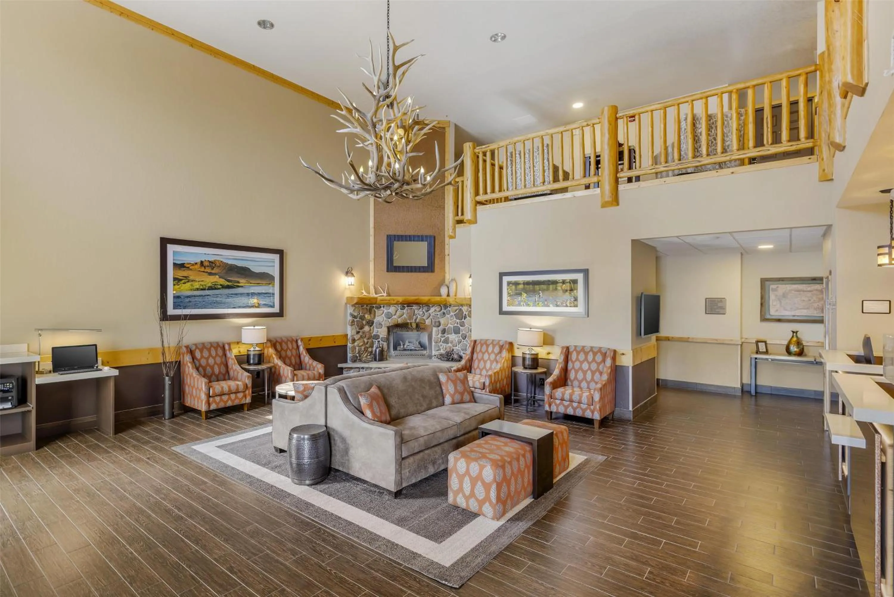 Lobby or reception in Best Western Plus Riverfront Hotel and Suites