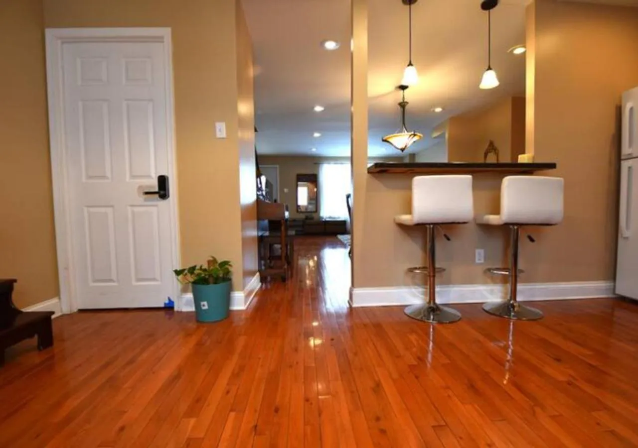 Dining area in Tuscany 2900 - Classic Italian Style 3BR w Parking near Airport