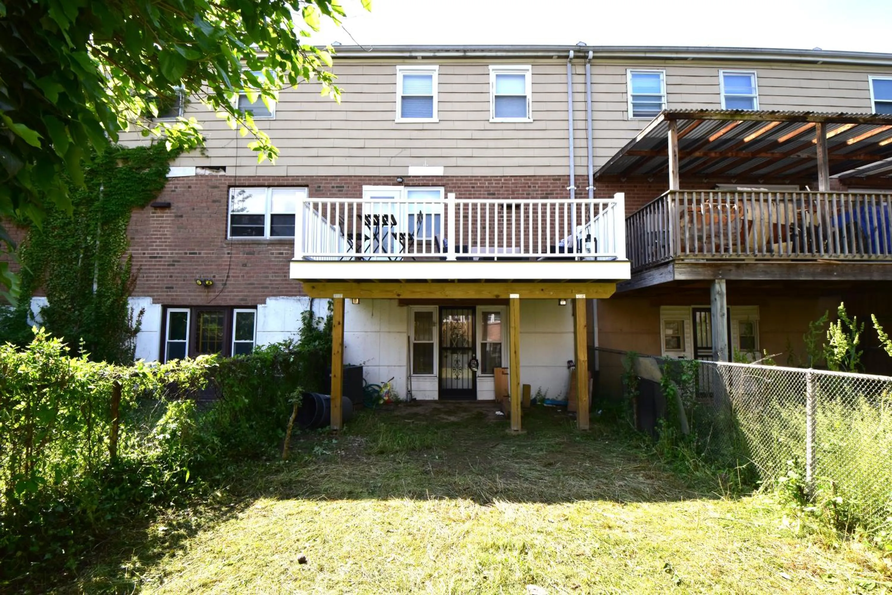 Property building in Tuscany 2900 - Classic Italian Style 3BR w Parking near Airport