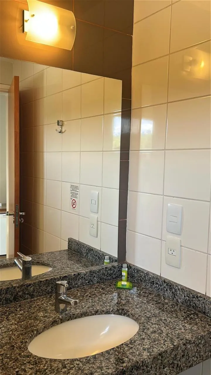 Standard Twin Room - single occupancy in Lazuli Hotel