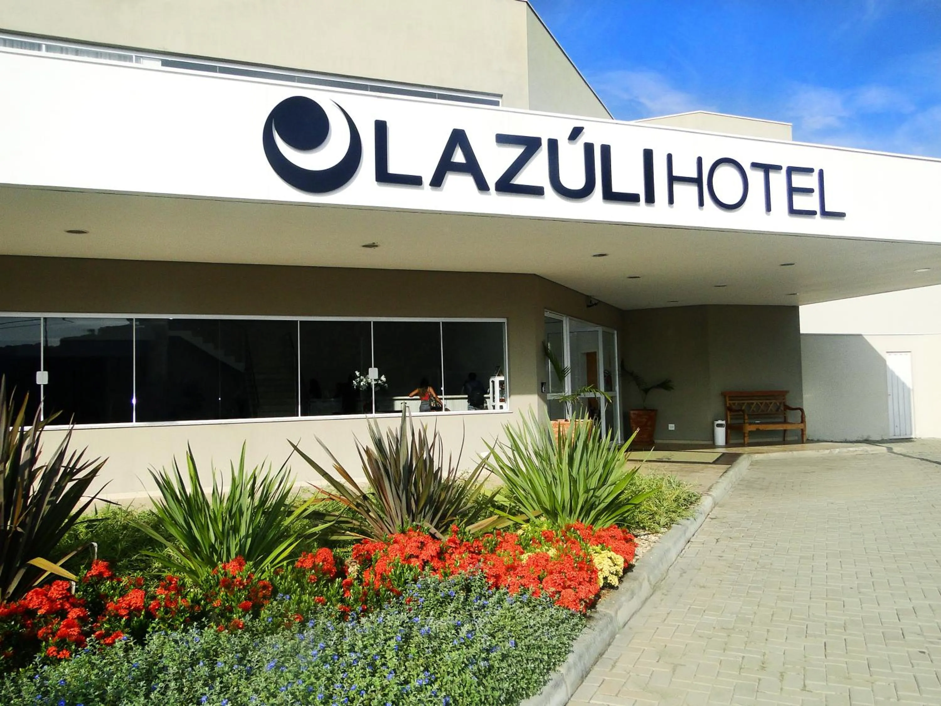Facade/entrance in Lazuli Hotel