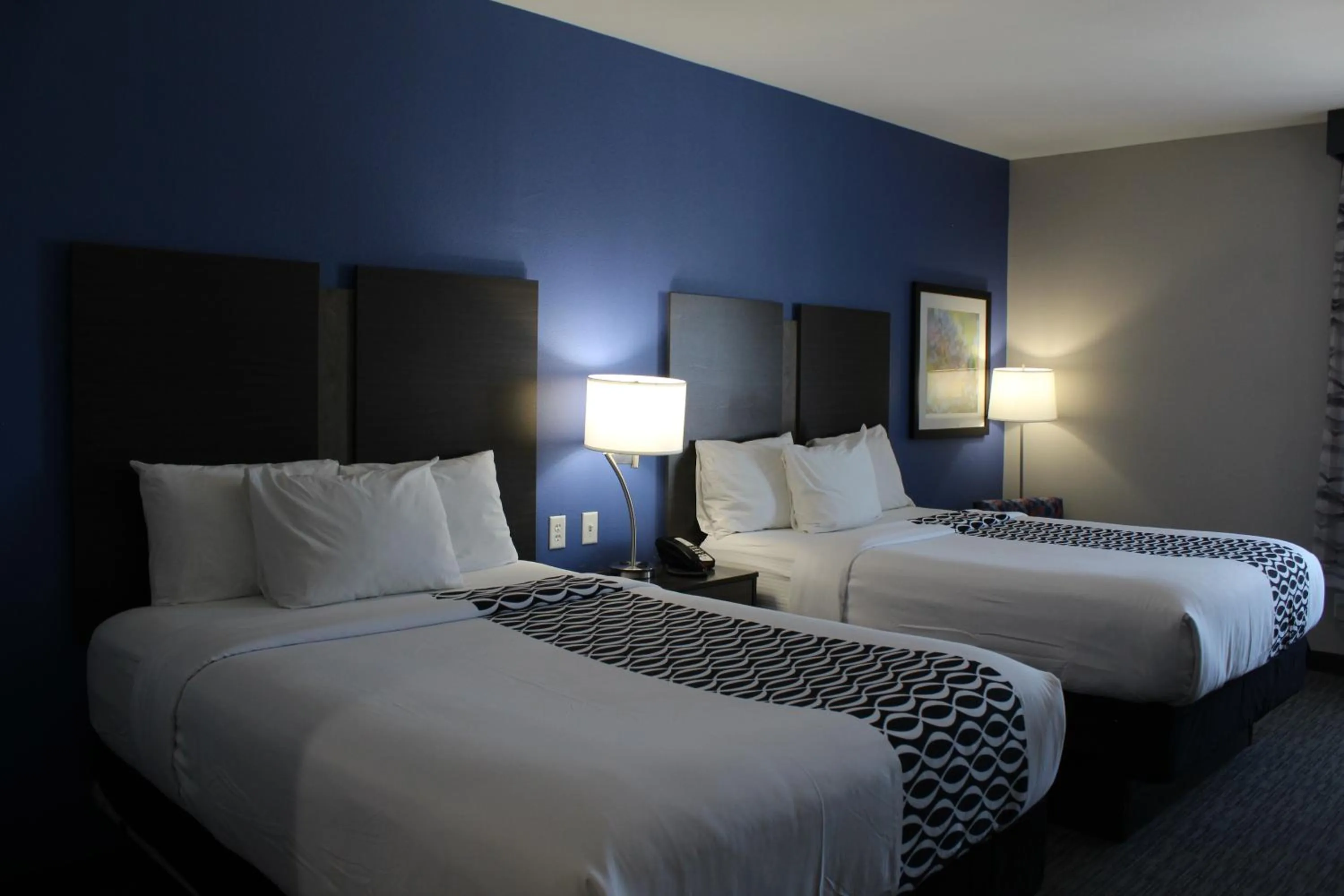 Bed in La Quinta Inn and Suites by Wyndham - Schertz