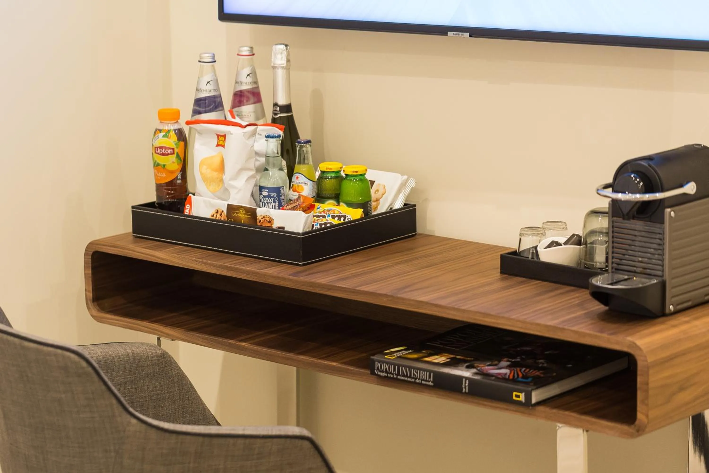 Decorative detail in Clementi Portrait