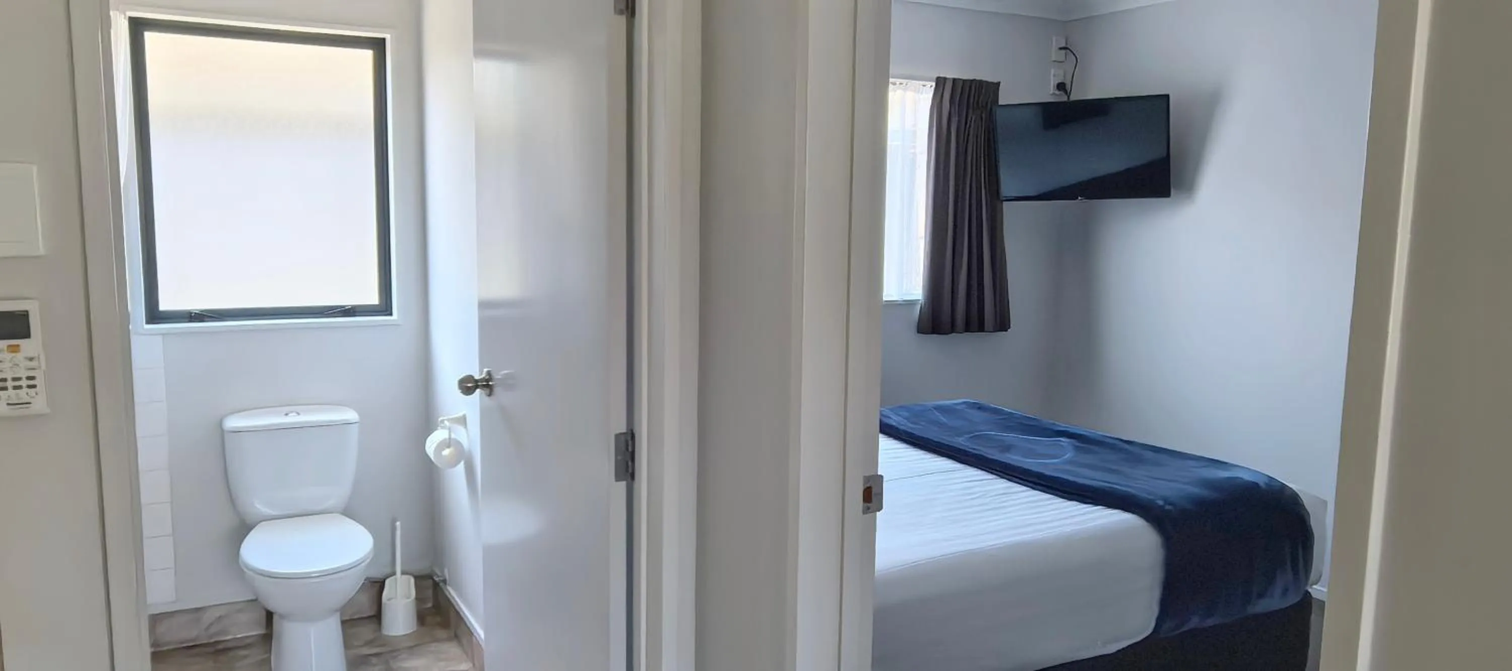 Bed in BK's Magnolia Motor Lodge