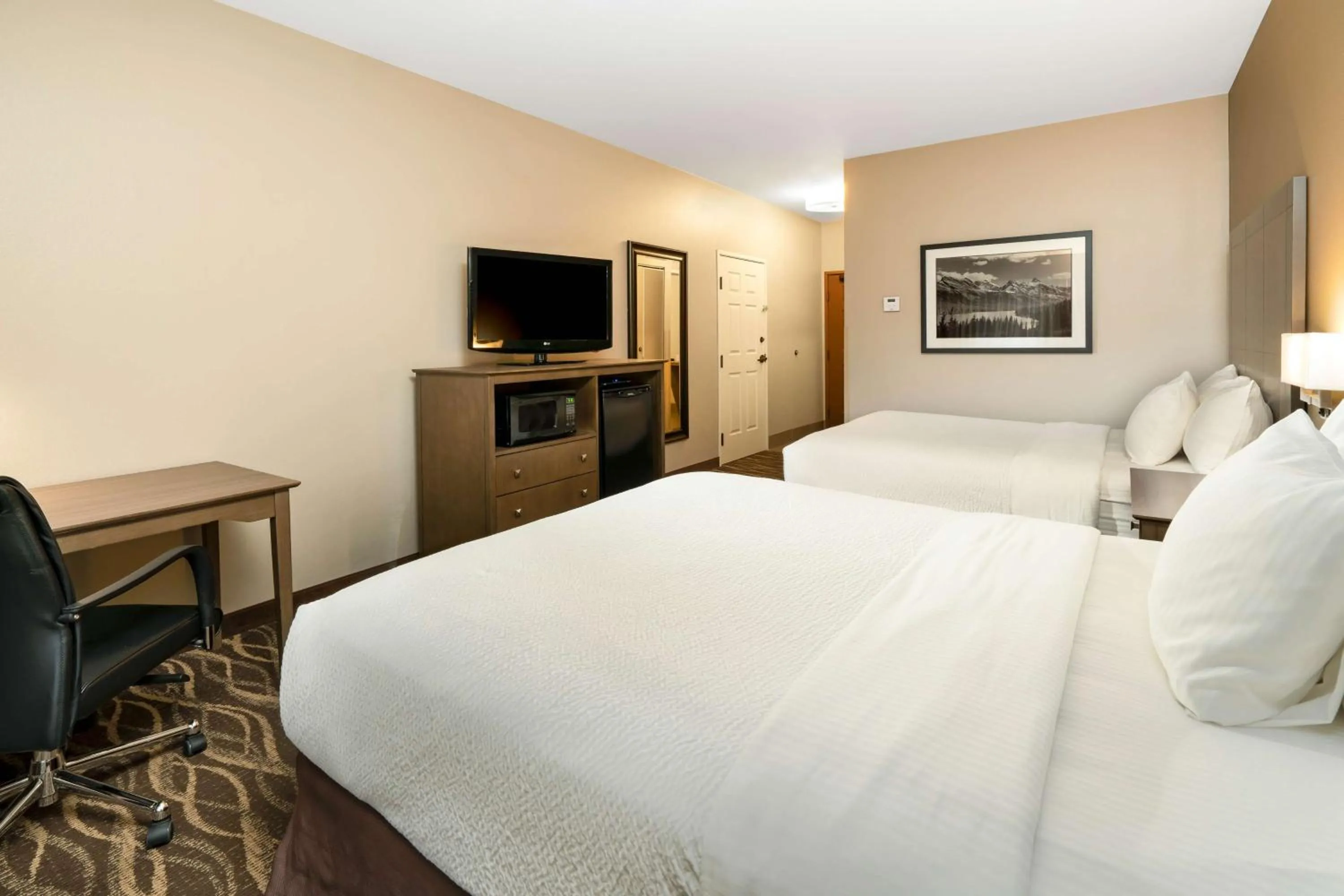 Bedroom, Bed in Best Western Plus Kalispell/Glacier Park West Hotel & Suites