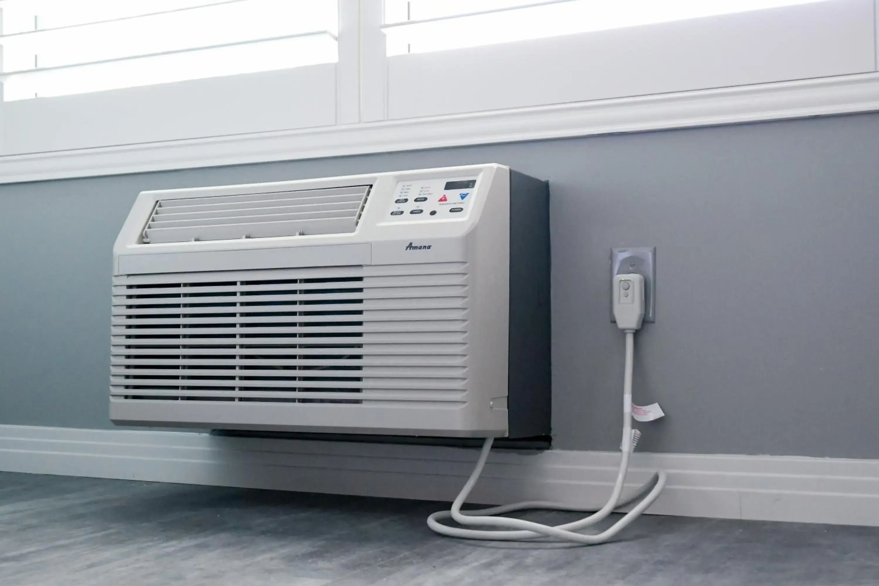 Deluxe Queen Suite in Tilbury Inn Deluxe Queen Suite in Tilbury Inn