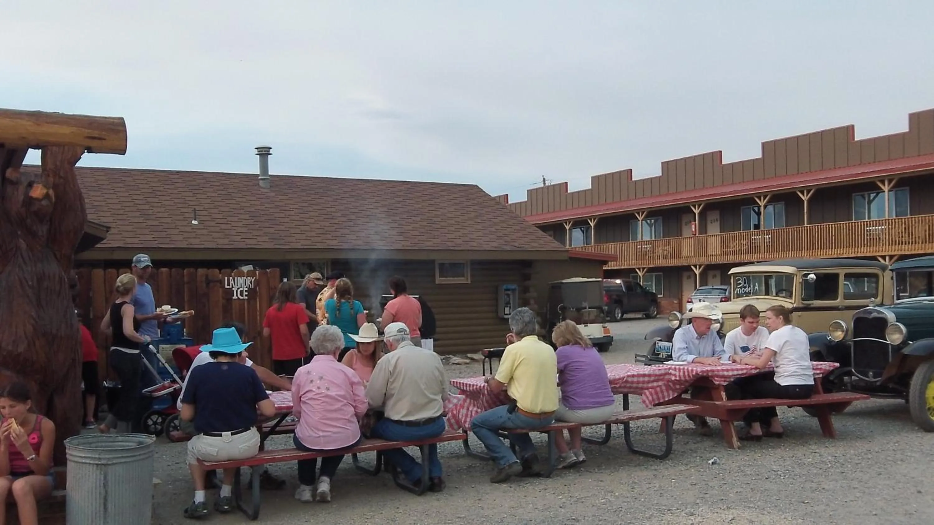 Facade/entrance in Big Bear Motel