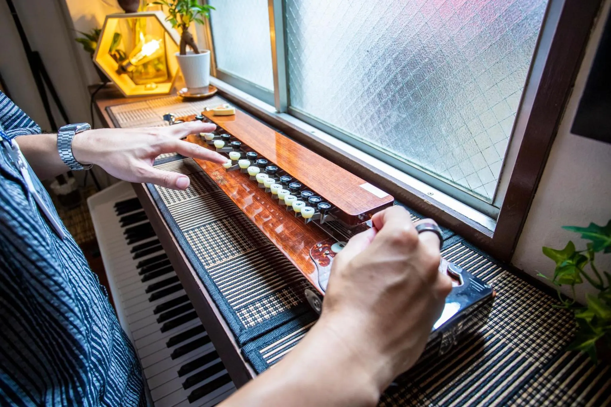 hair dresser in Peace House Sachi