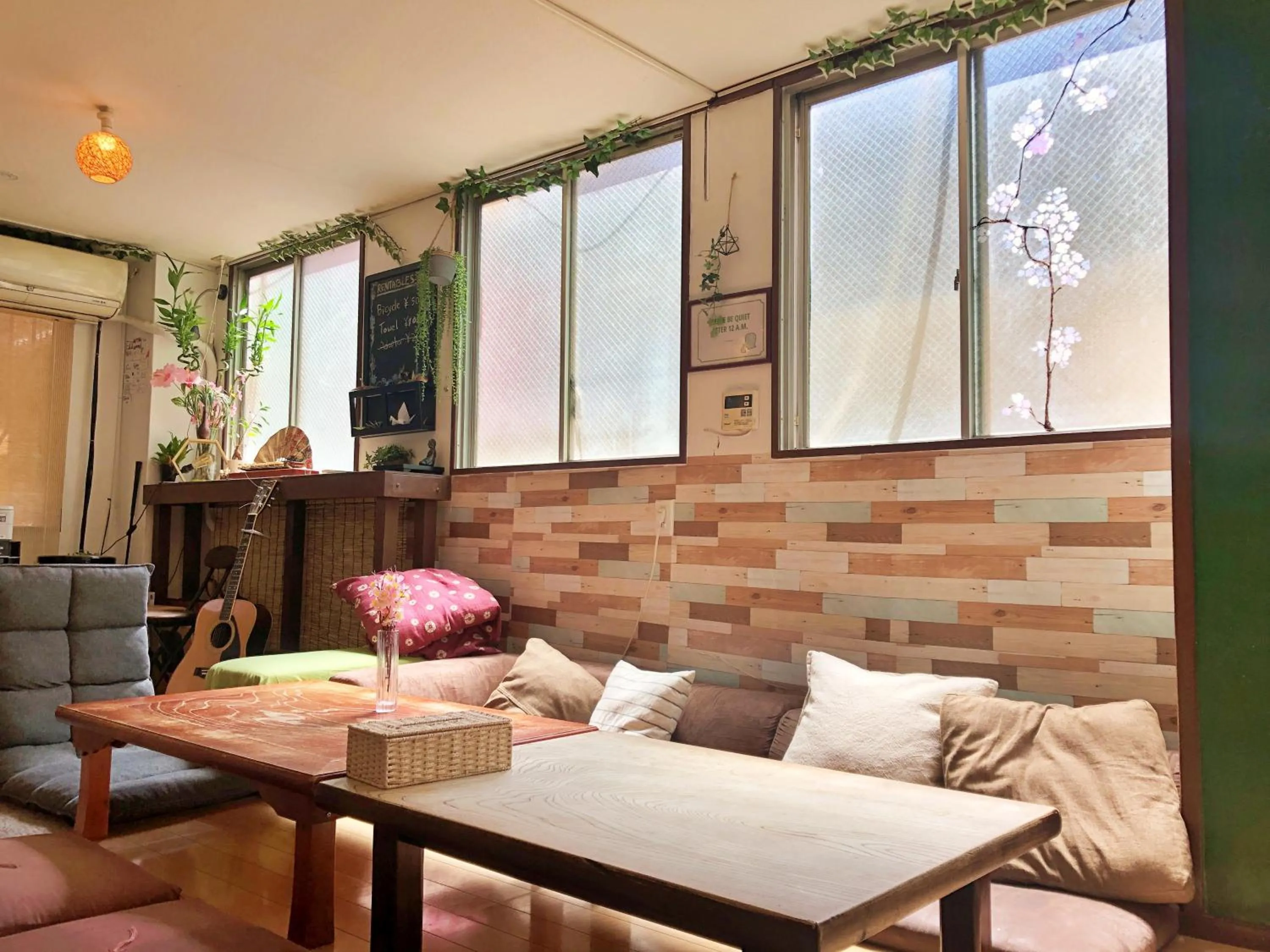 Communal lounge/ TV room in Peace House Sachi