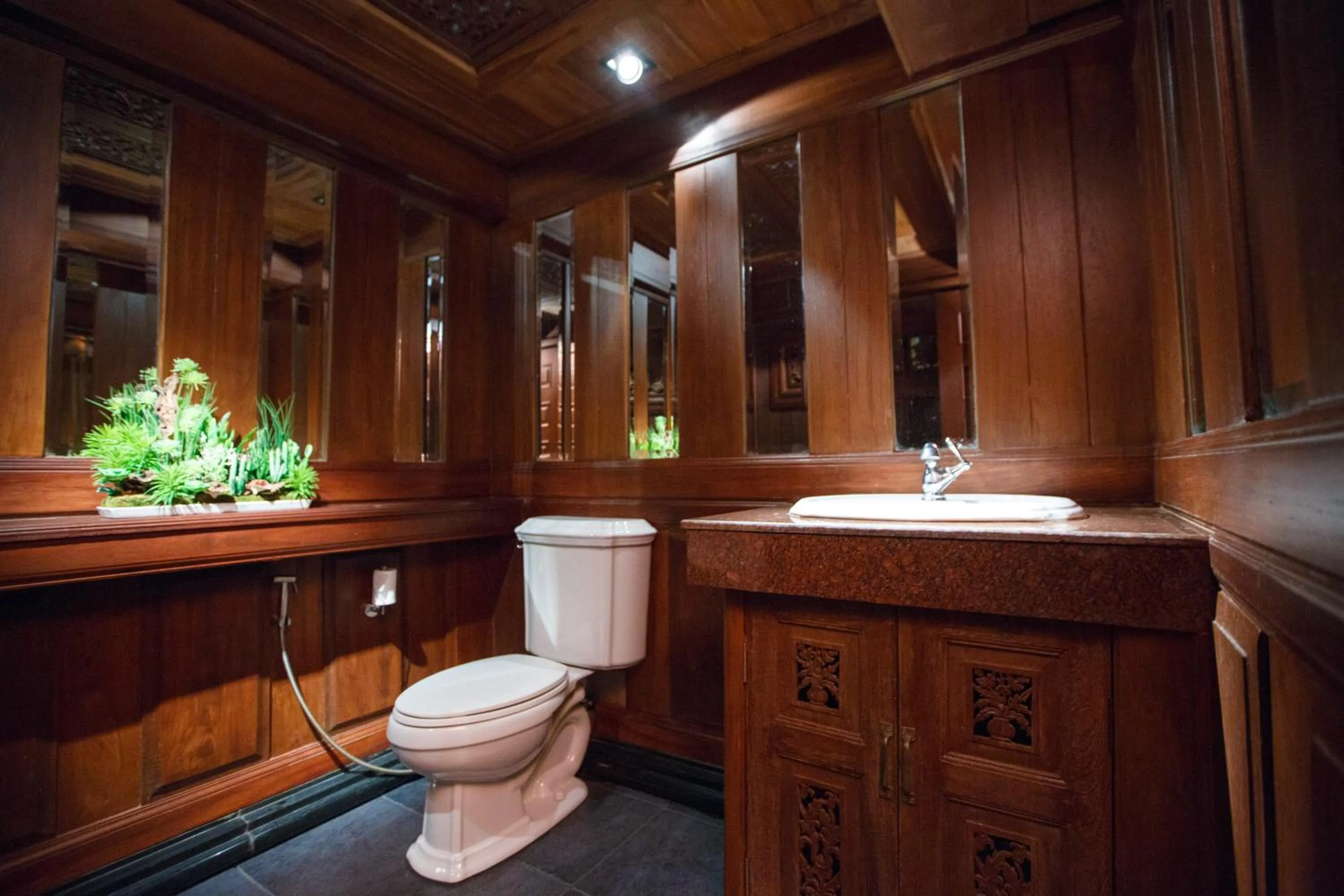 Decorative detail in Chang Siam Inn