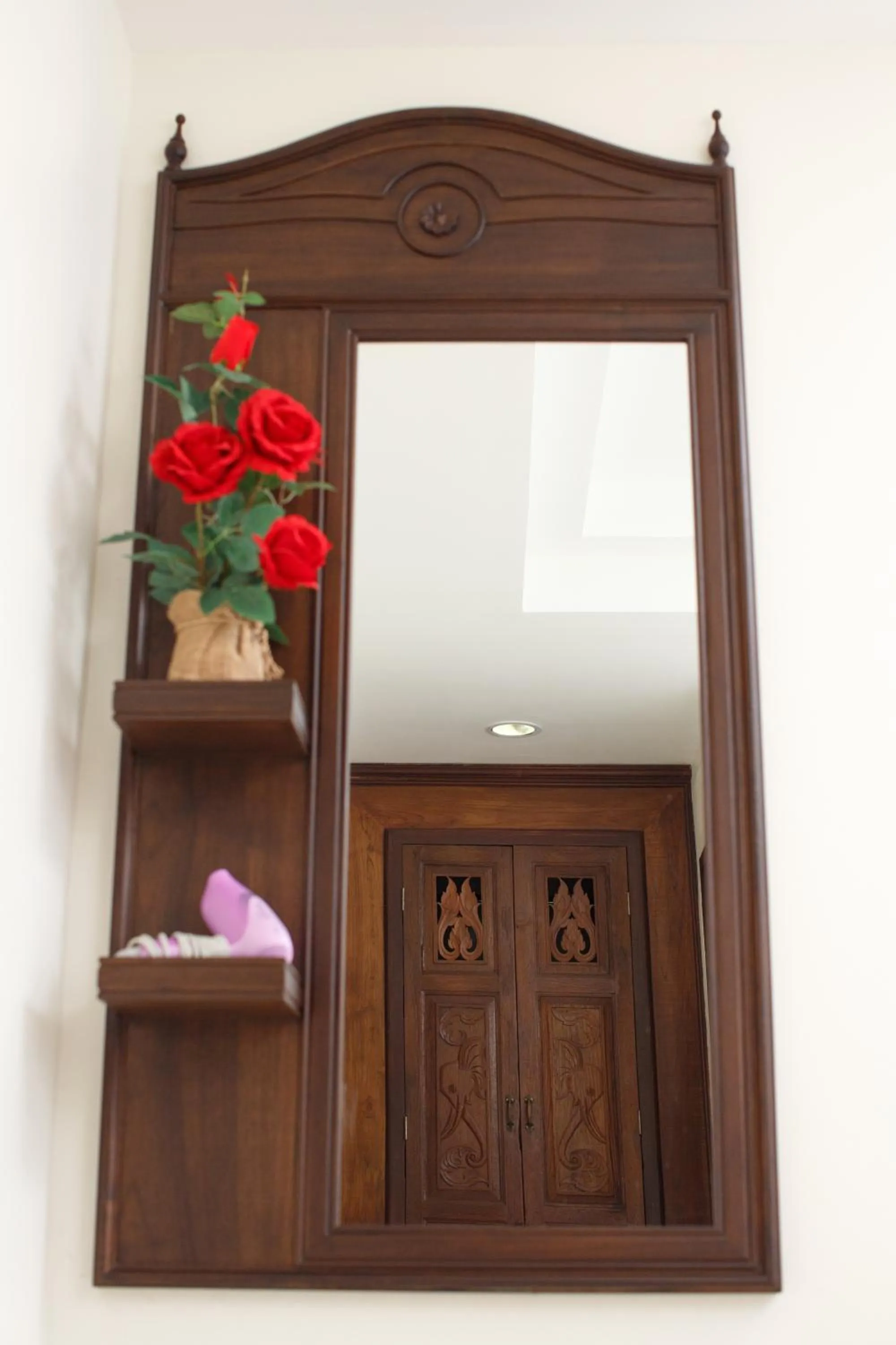 Decorative detail in Chang Siam Inn