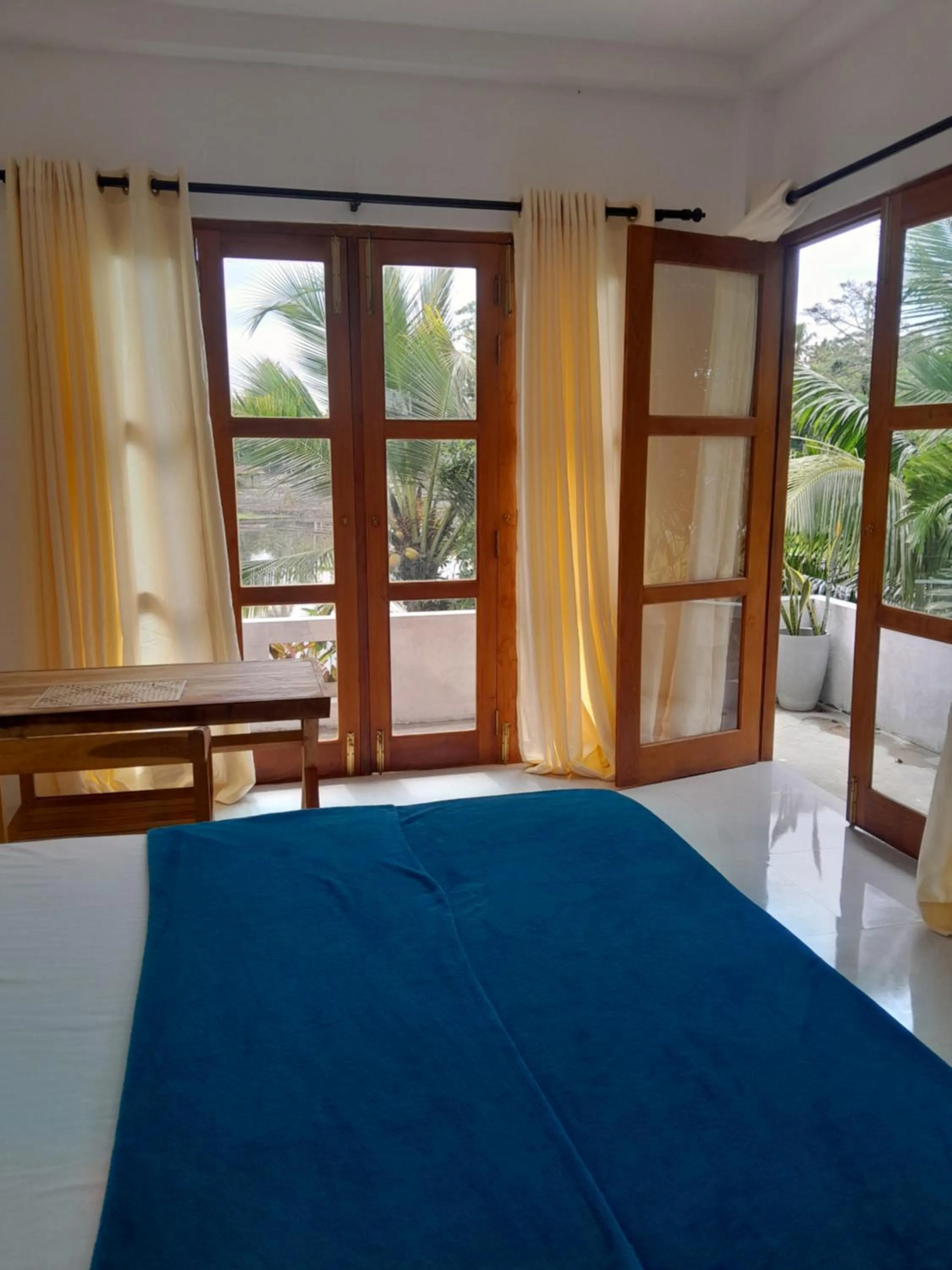 Bed in Field Island Villa - Ahangama