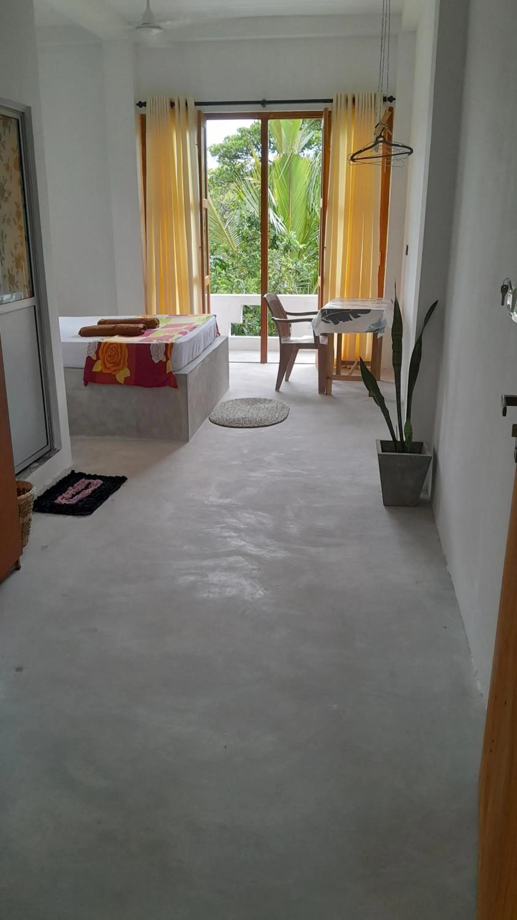 Bedroom, Bed in Field Island Villa - Ahangama