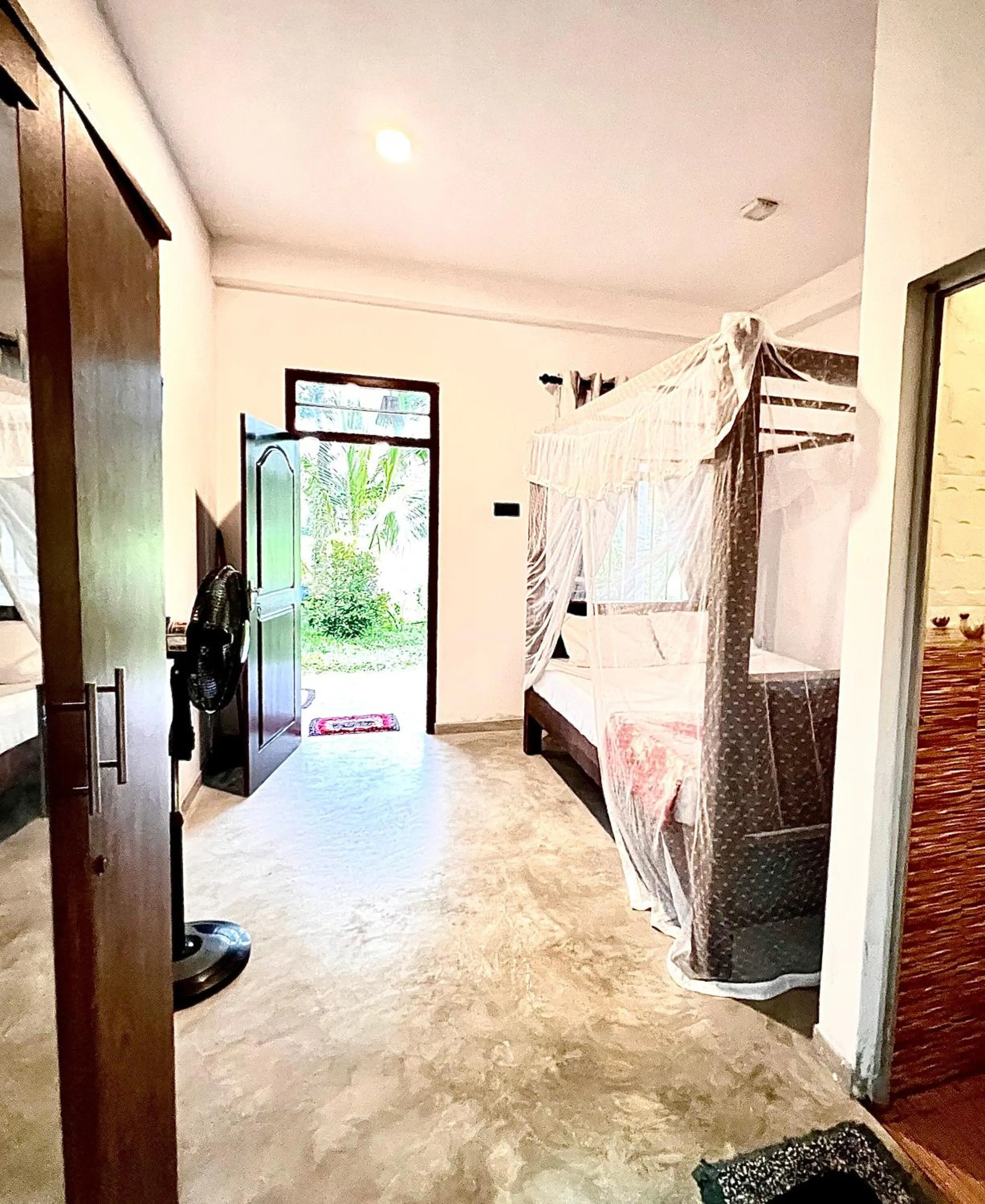 Bedroom, Bed in Field Island Villa - Ahangama