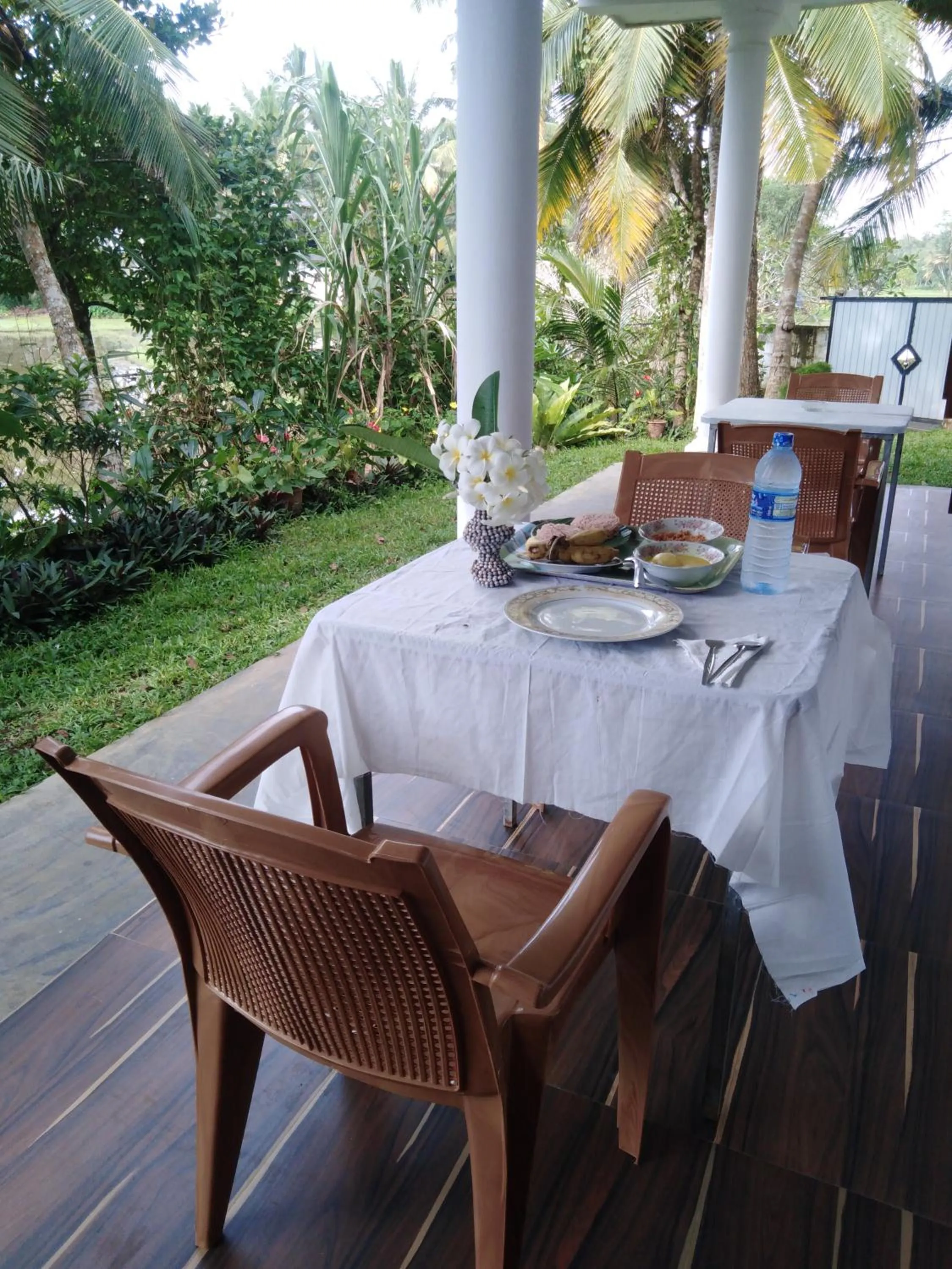 Restaurant/places to eat in Field Island Villa - Ahangama