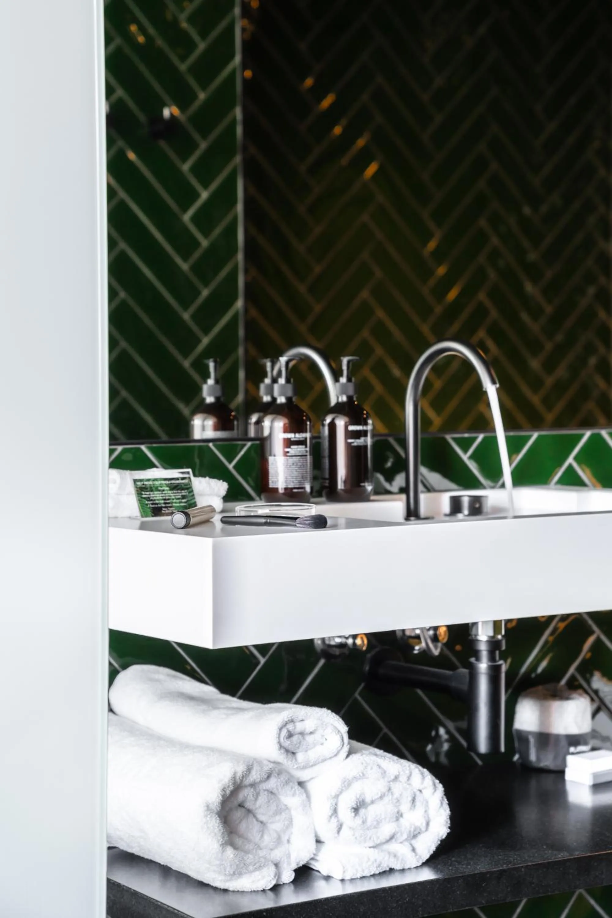 Bathroom in Moss Hotel