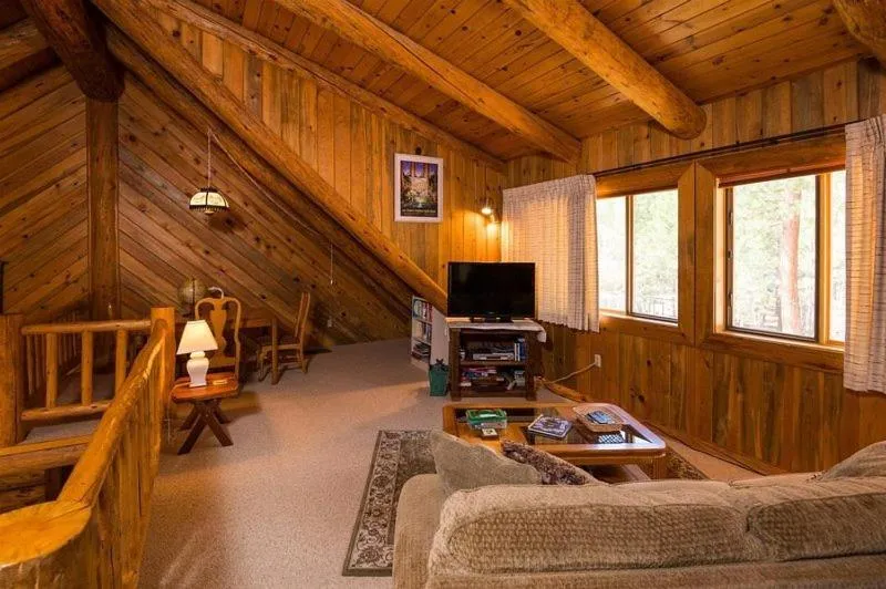 Living room in Sisters Dream Inn