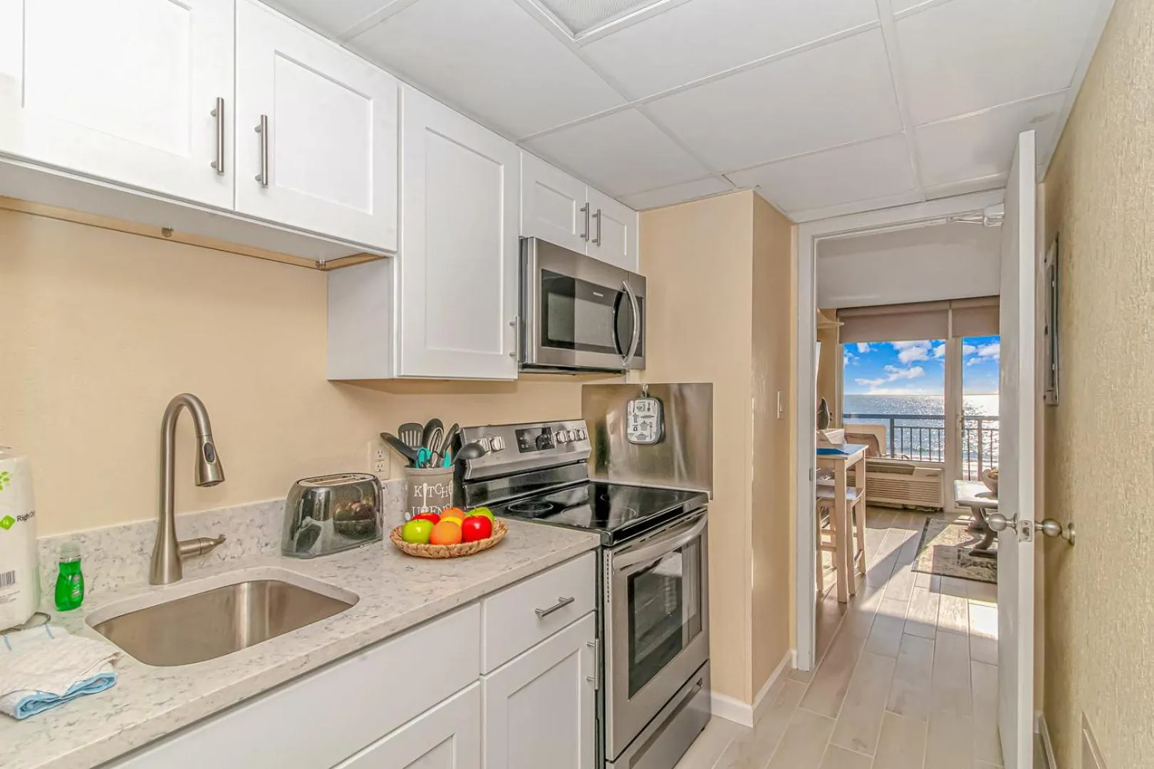 Kitchen or kitchenette in Boardwalk 439 & 440