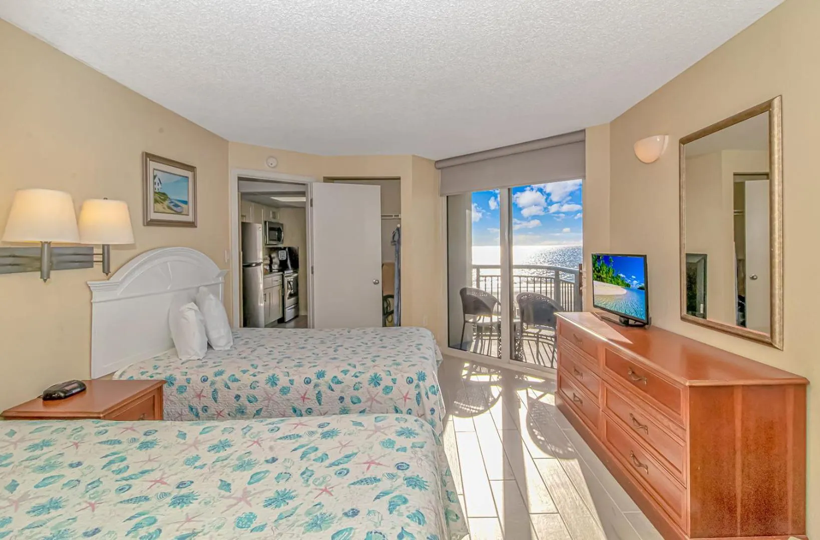 TV and multimedia, Bed in Boardwalk 439 & 440