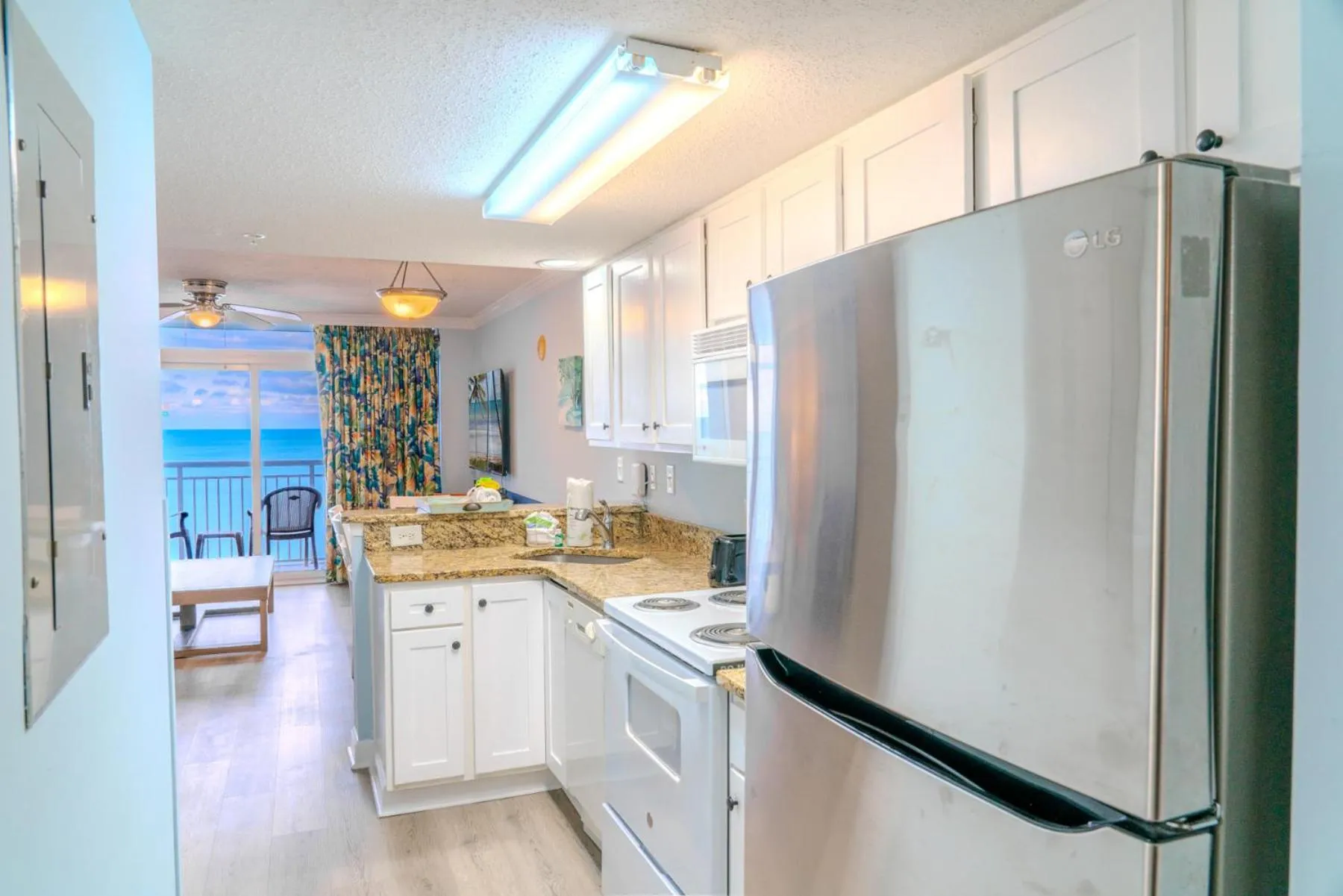 Kitchen or kitchenette in Paradise 1408