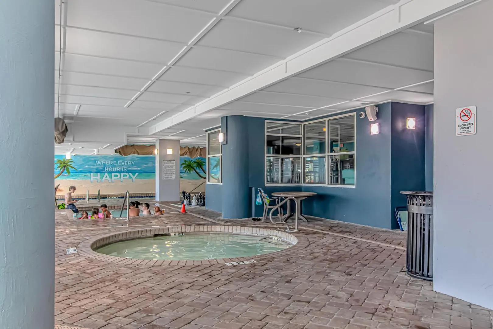 Pool view in Paradise 1408