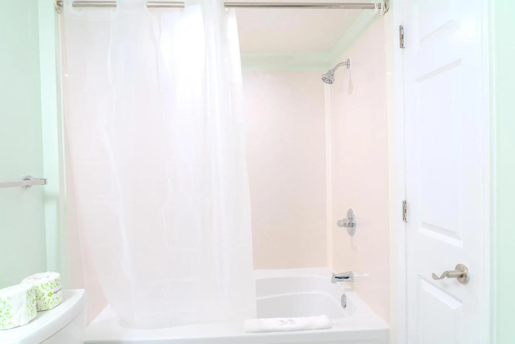 Shower in Paradise 1408