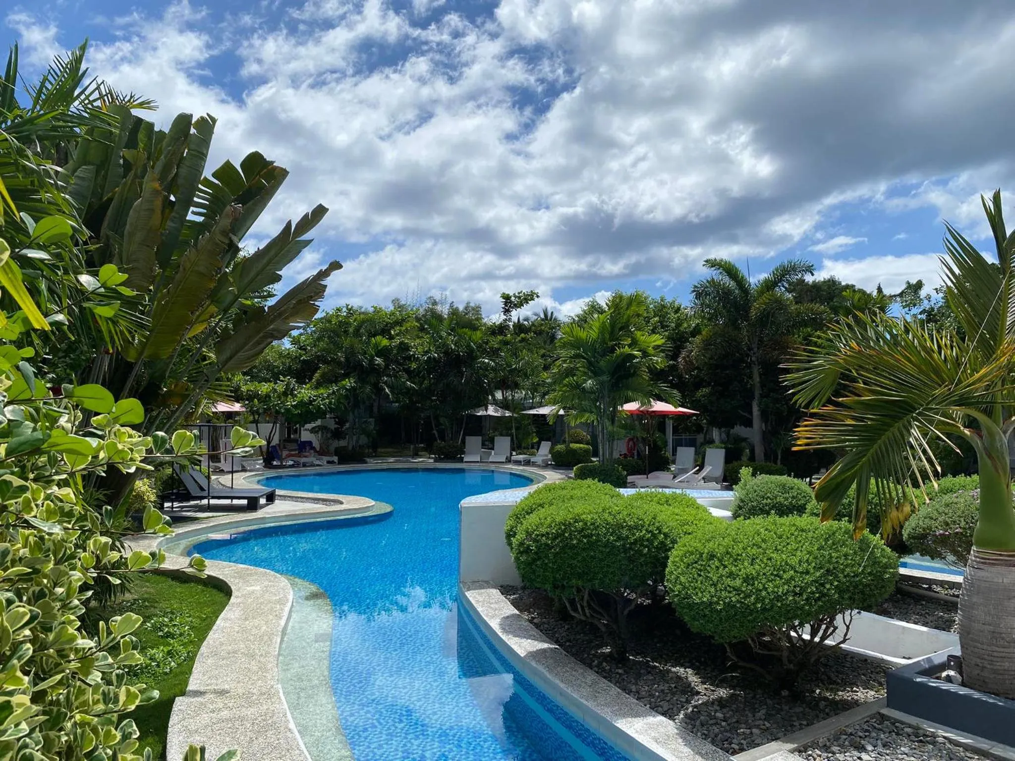 Swimming pool in Marina Point Bay Resort