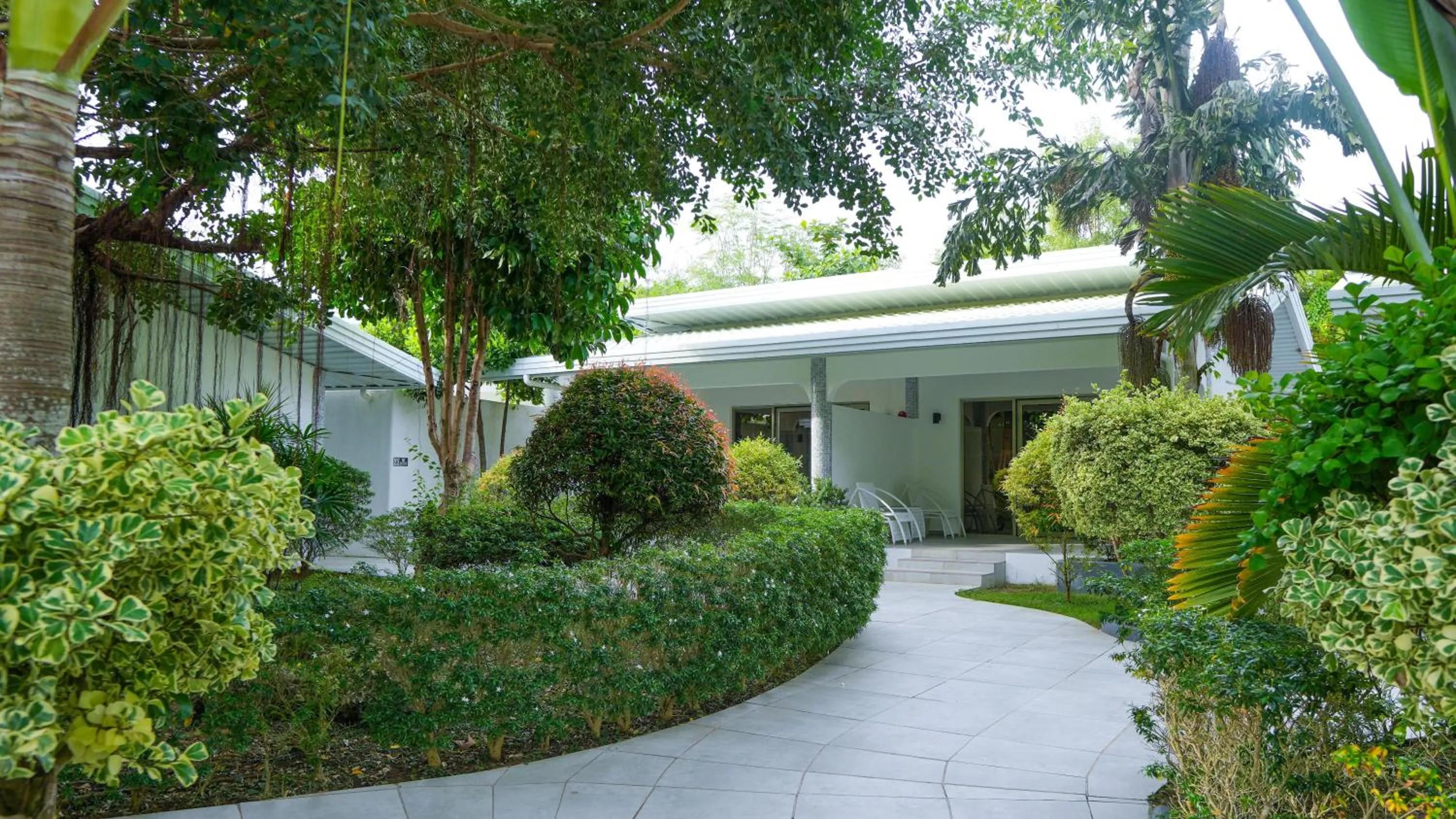 Garden view in Marina Point Bay Resort