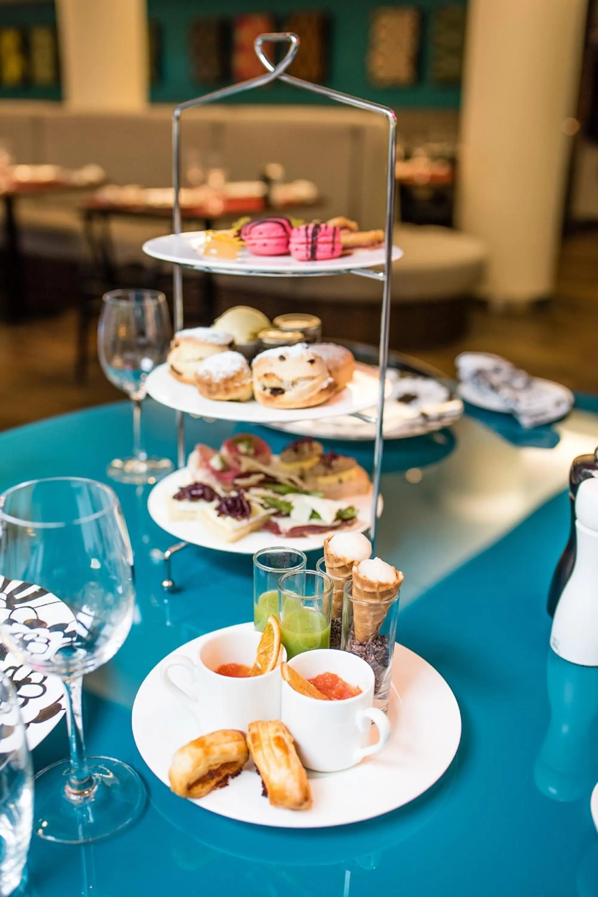 Food and drinks in Radisson Collection Hotel, Royal Mile Edinburgh