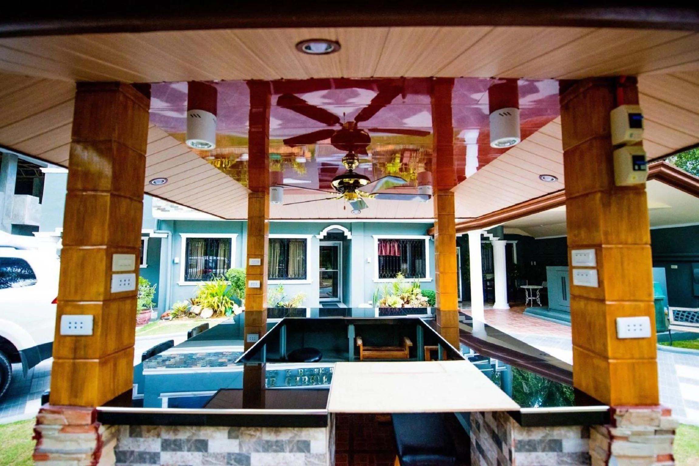 Restaurant/places to eat in The Gabriella Bed and Breakfast