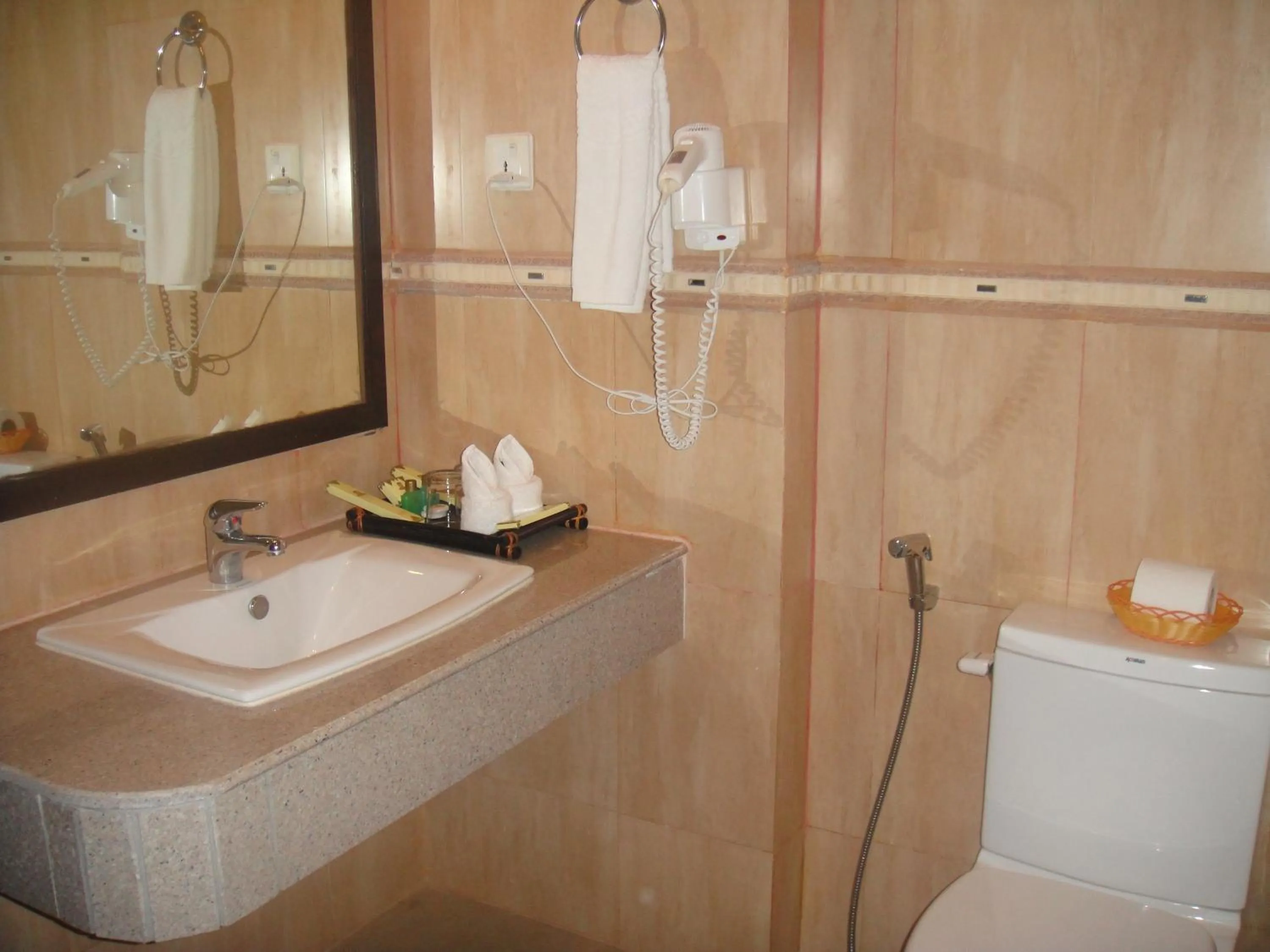Bathroom in Stung Sangke Hotel