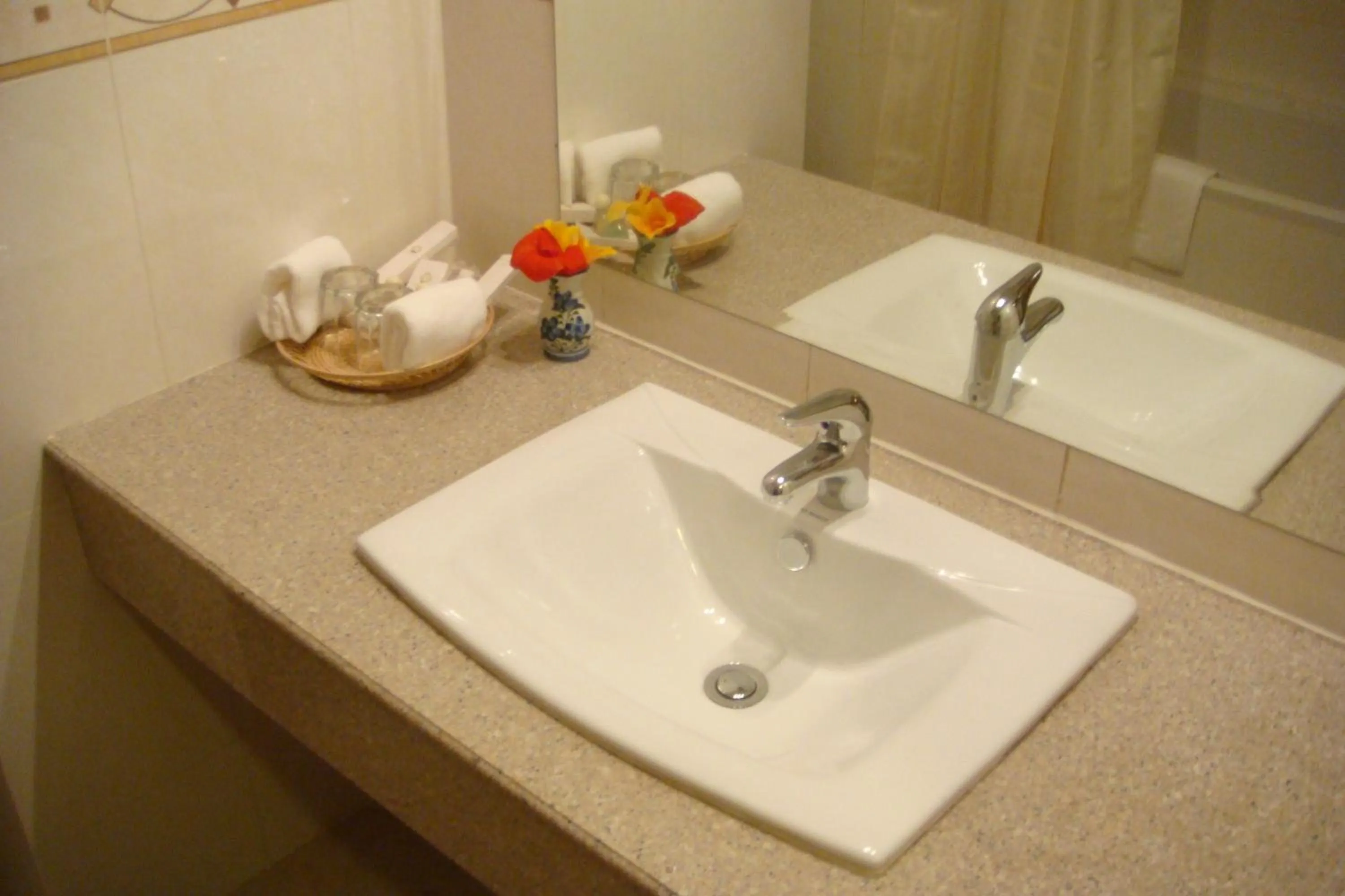 Bathroom in Stung Sangke Hotel