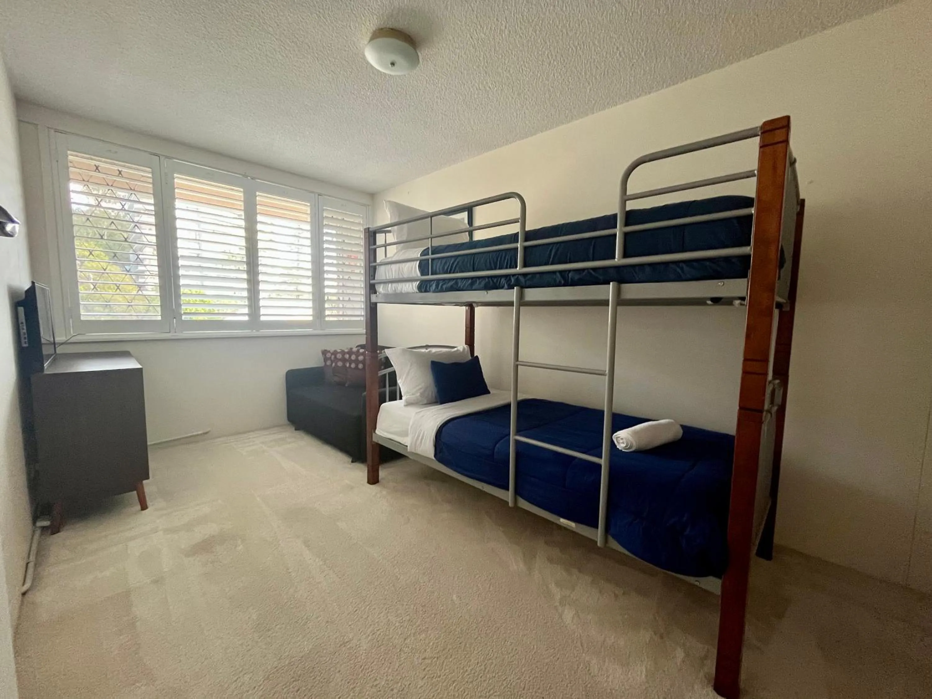 Bed in Park Towers-Goodwin Towers Holiday Units