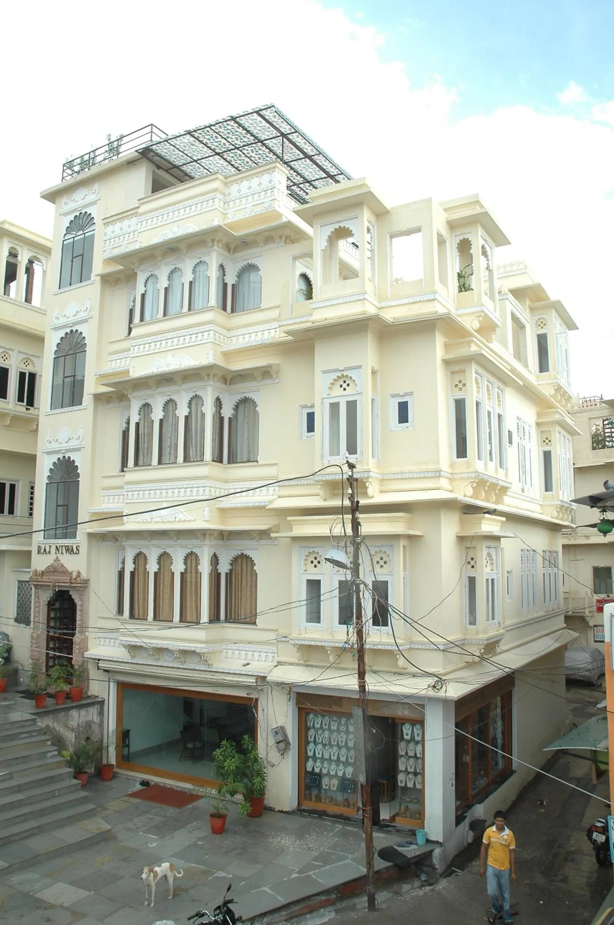 Property building in Raj Niwas