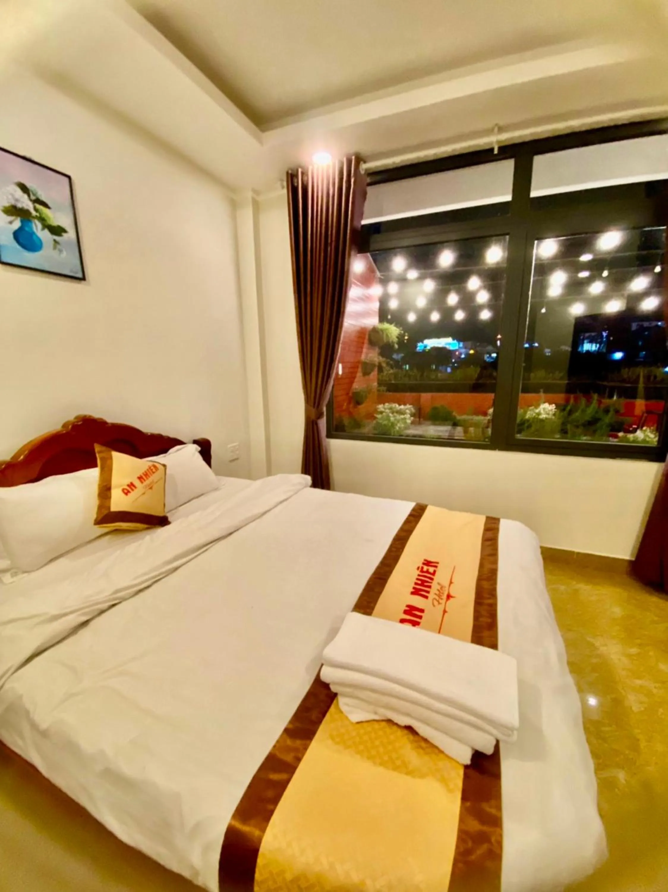 Bedroom, Bed in An Nhien Hotel