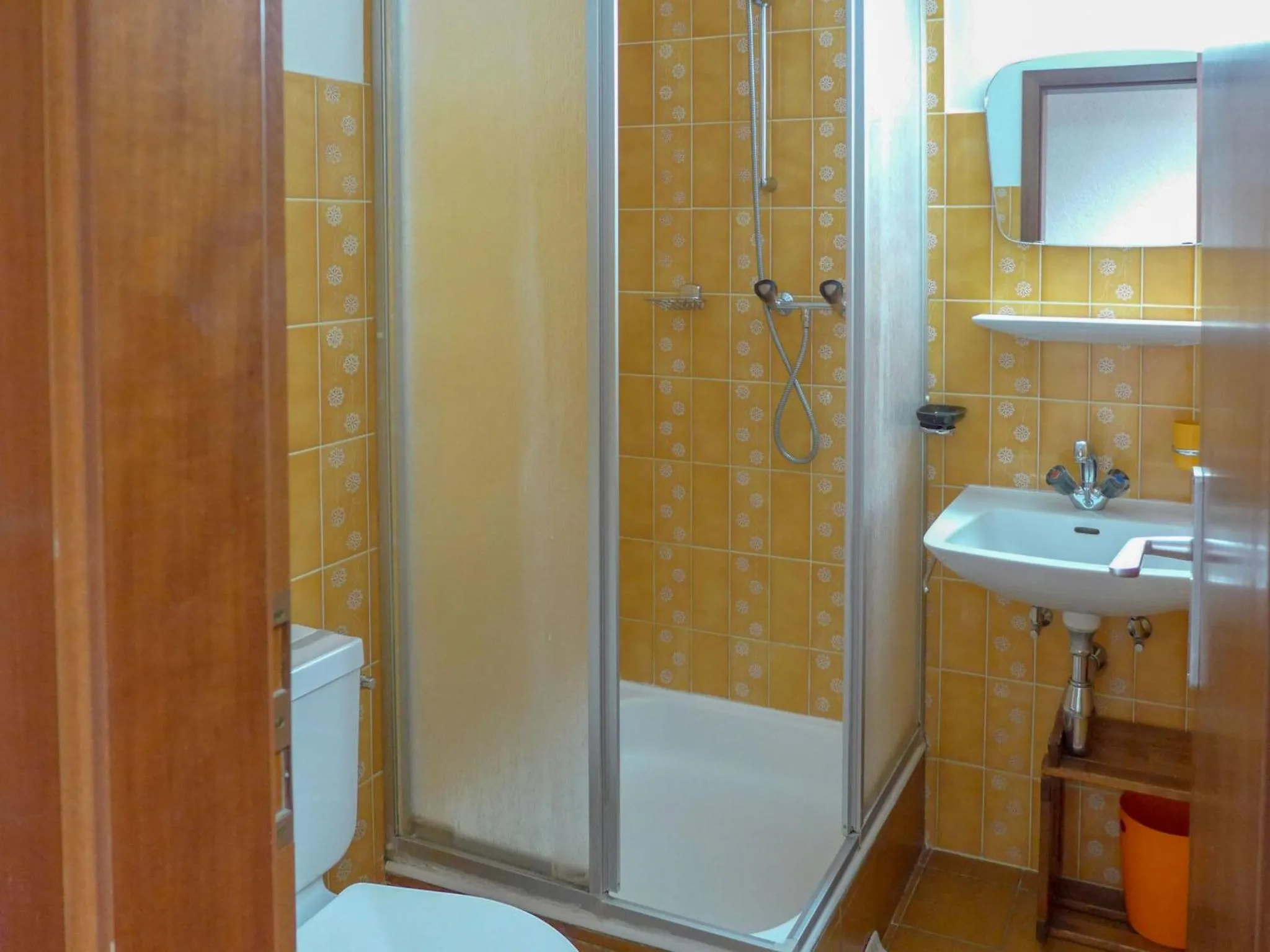 Bathroom in Apartment Yuca B Apt- 28 by Interhome